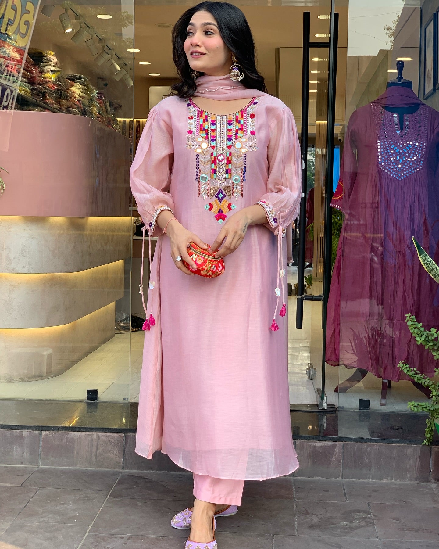 Pink Kurta Pant Set With Heavy Thread Embroidery Work