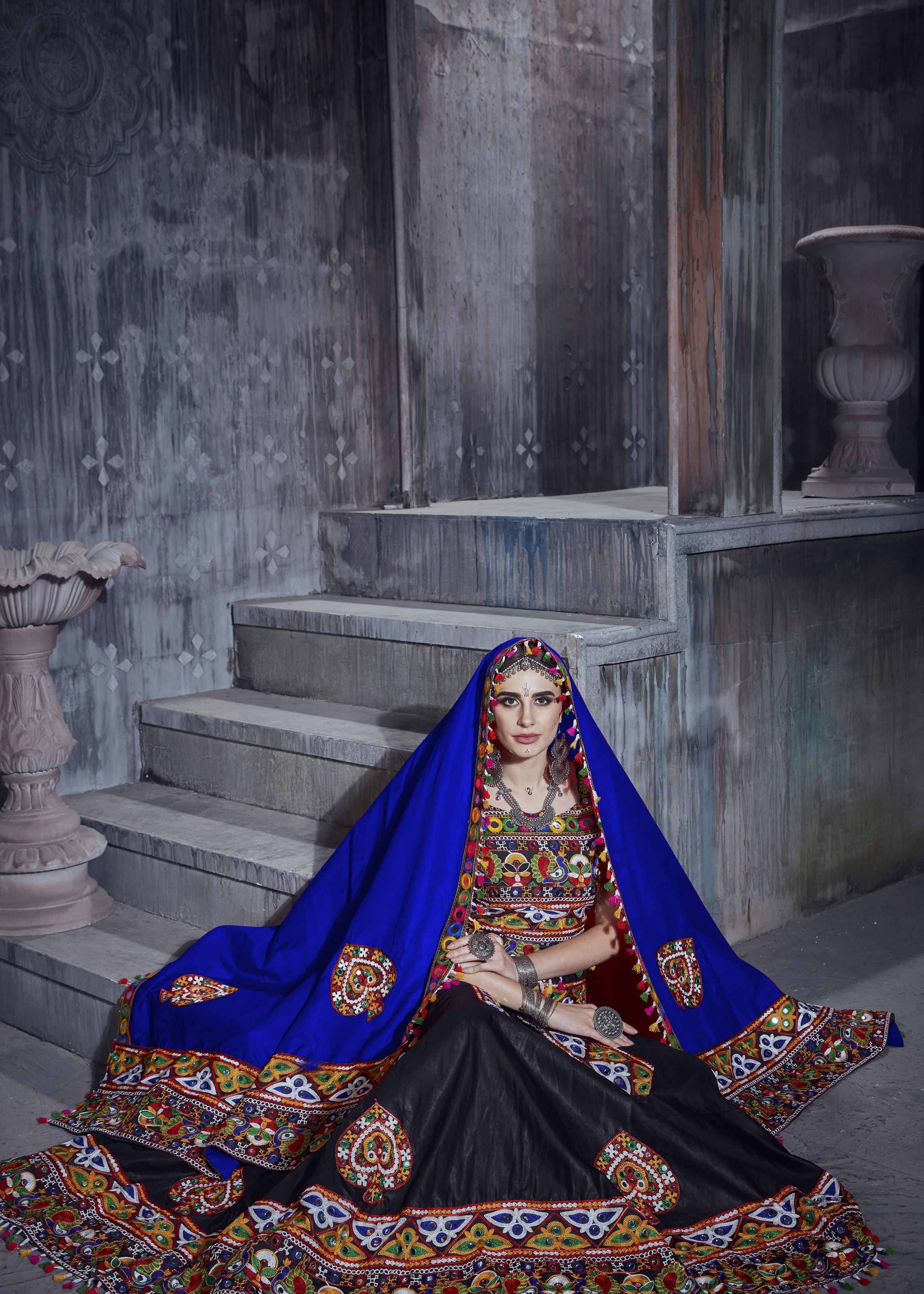 Black And Red Navratri Chaniya Choli With Gamthi Lace Work With Mirror Work