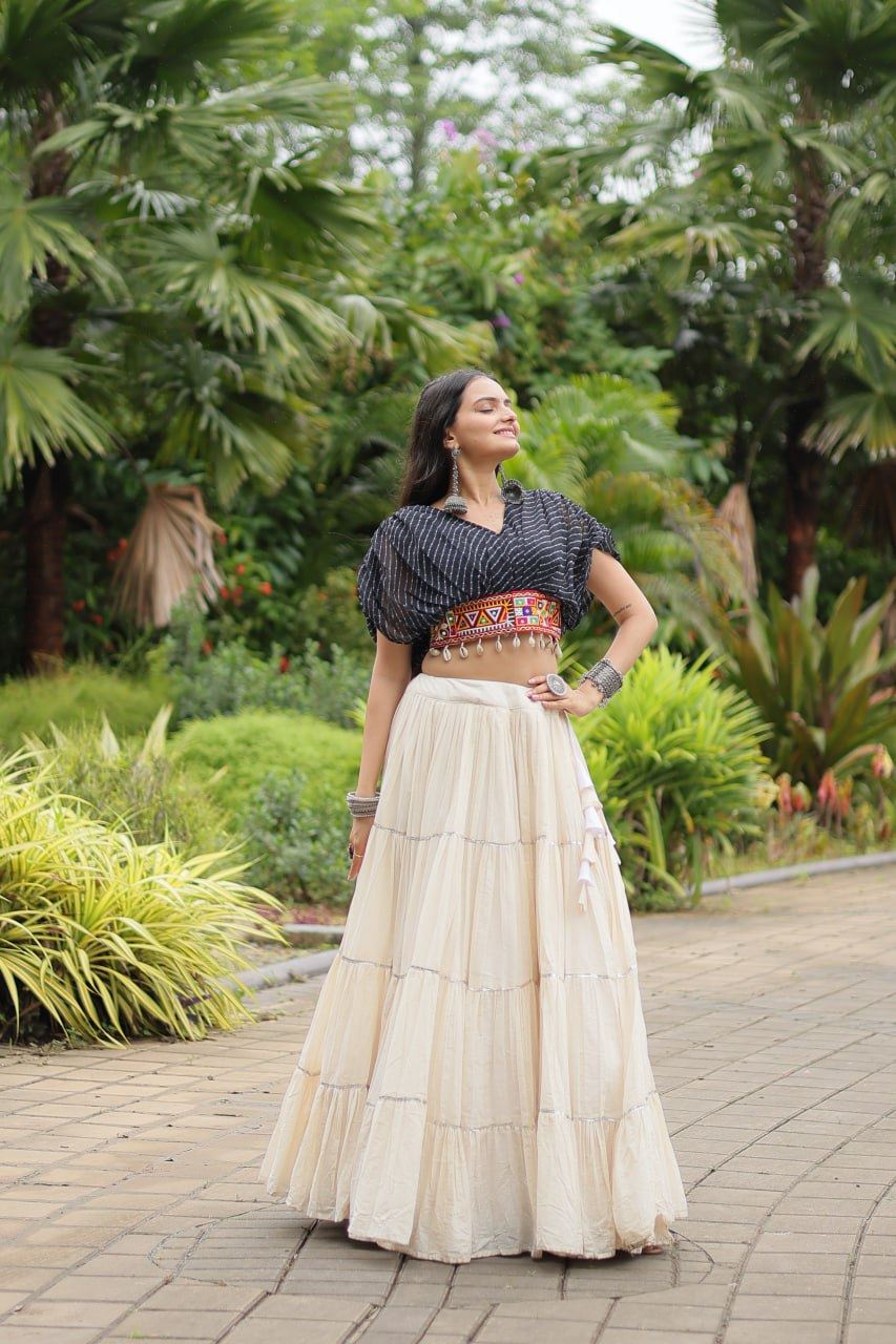 Black Lehenga Choli With Standard Frill Stitching