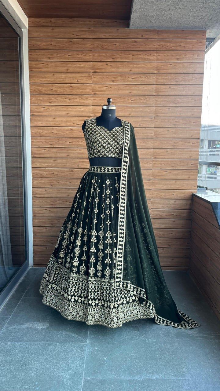 Green Lehenga Choli With Sequins With Jari Embroidery Work