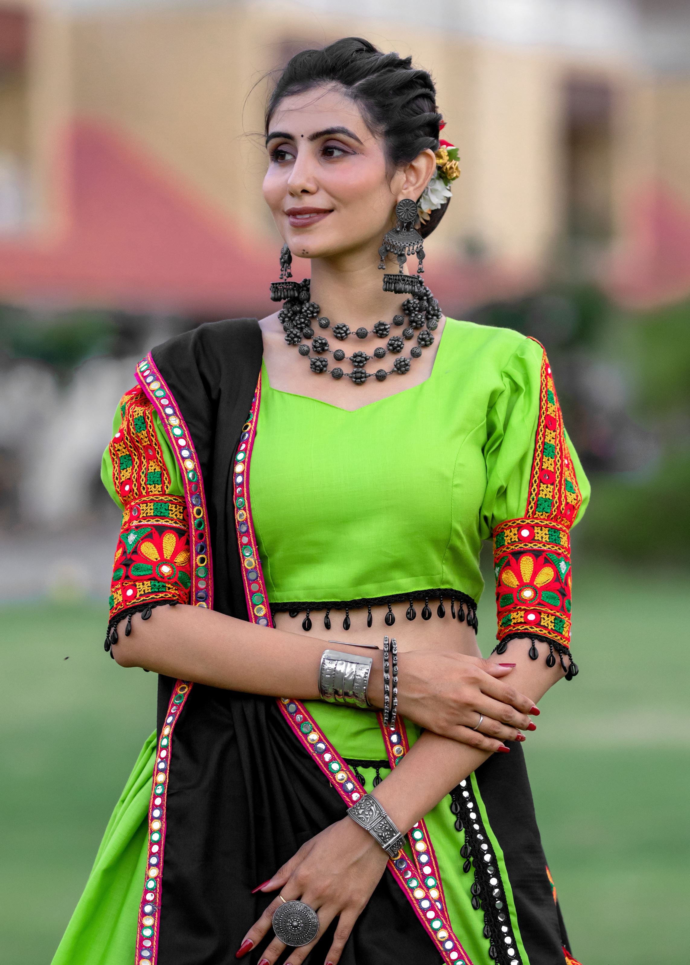 Parrot Color Navratri Chaniya Choli With Gamthi Work