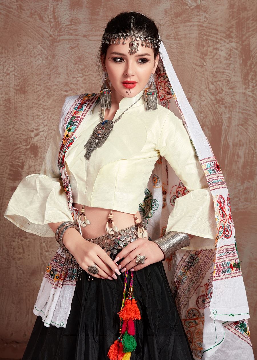 Black And White Navratri Chaniya Choli With Gamthi Work Butta And Tassels Lace