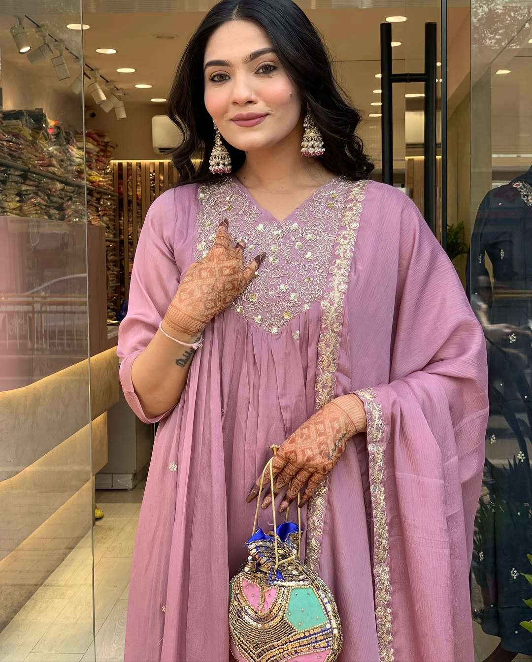 Baby Pink Chinon Kurta Pant Set With Heavy Thread Embroidery Work