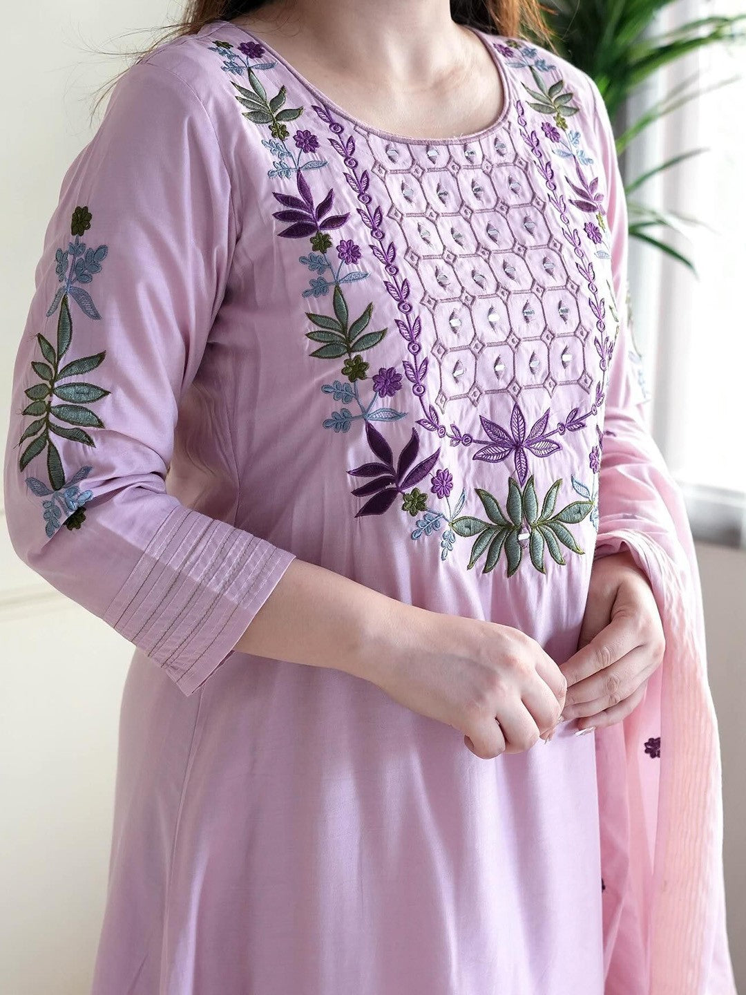 Baby Pink Kurta Pant Set With Heavy Thread Embroidery Work