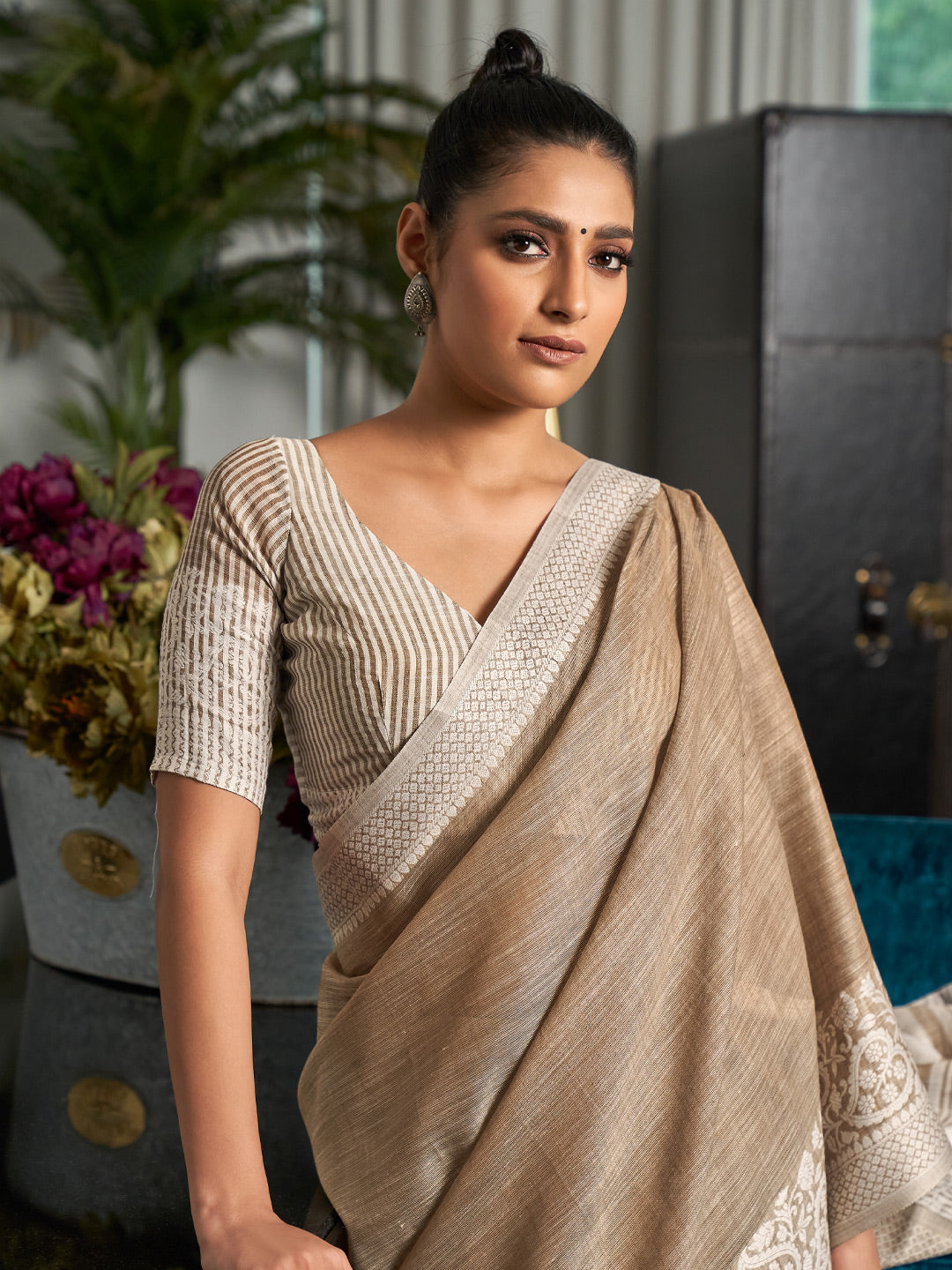 Beige Beautiful Woven Designer Linen Graceful Saree