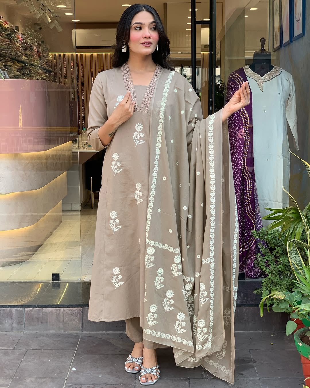 Beige Cotton Kurta Pant Set With Heavy Thread Embroidery Work