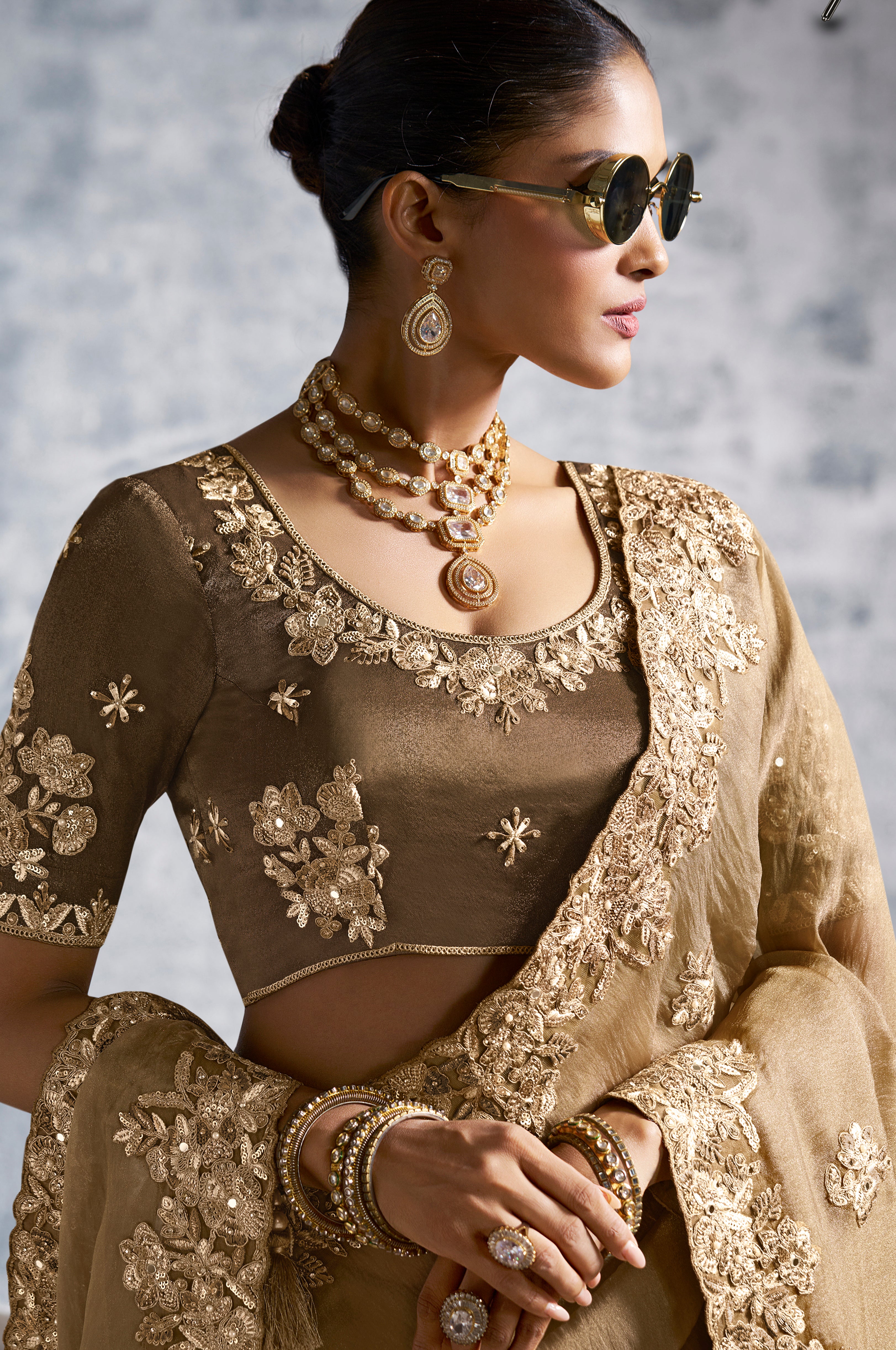 Beige Saree With Thread Embroidery Work ,Hand-Finished Stone & Mirror work With Embroidery Blouse