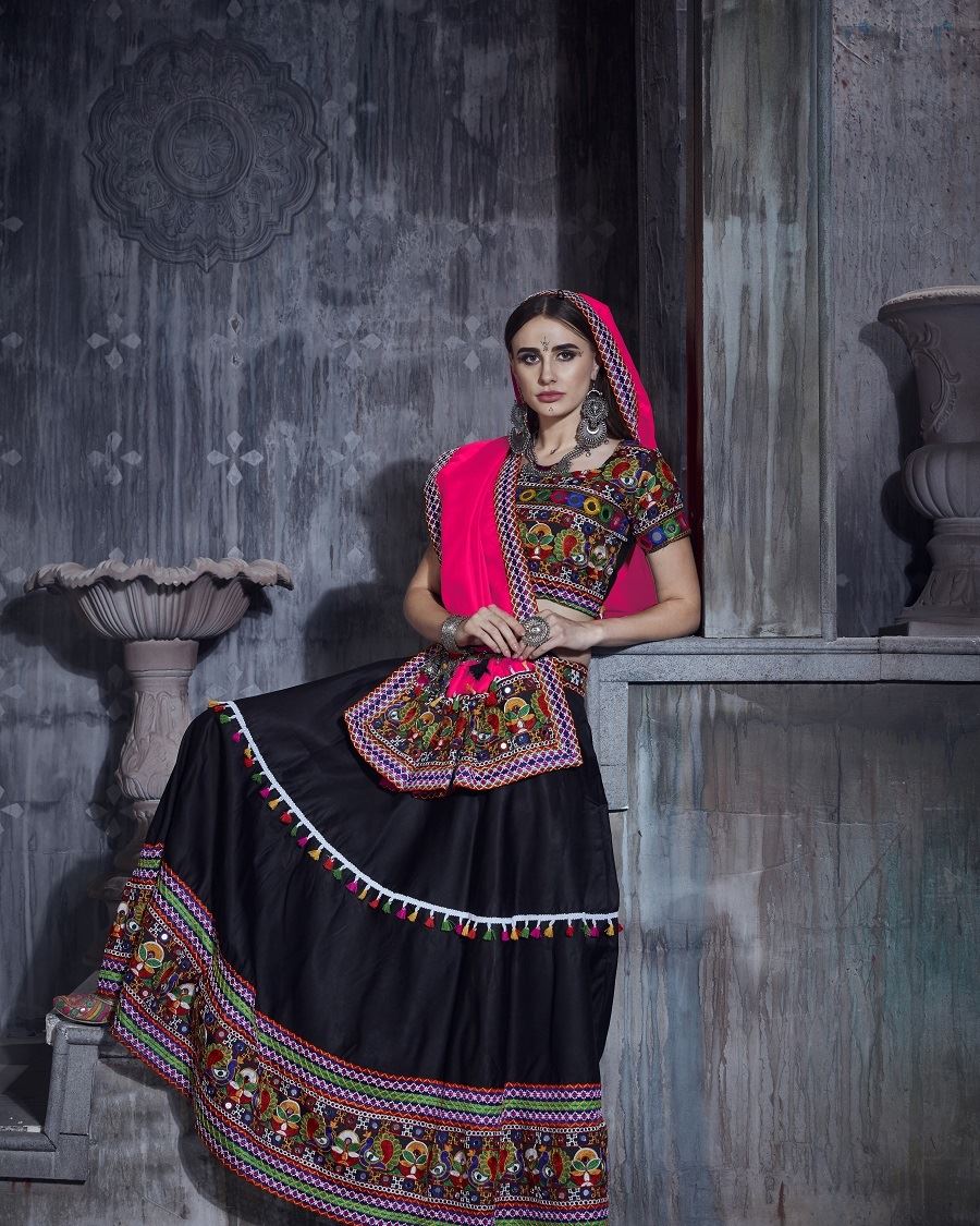 Black And Pink Navratri Chaniya Choli With Gamthi Work And Lace Work