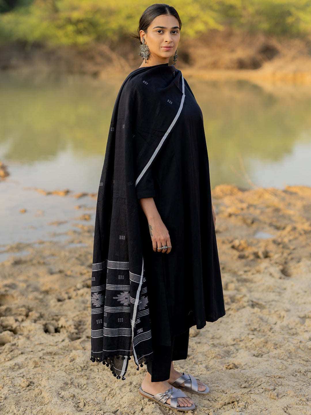 Black Chanderi Kurta Pant Set With Plain Kurta Pant With Printed Dupatta