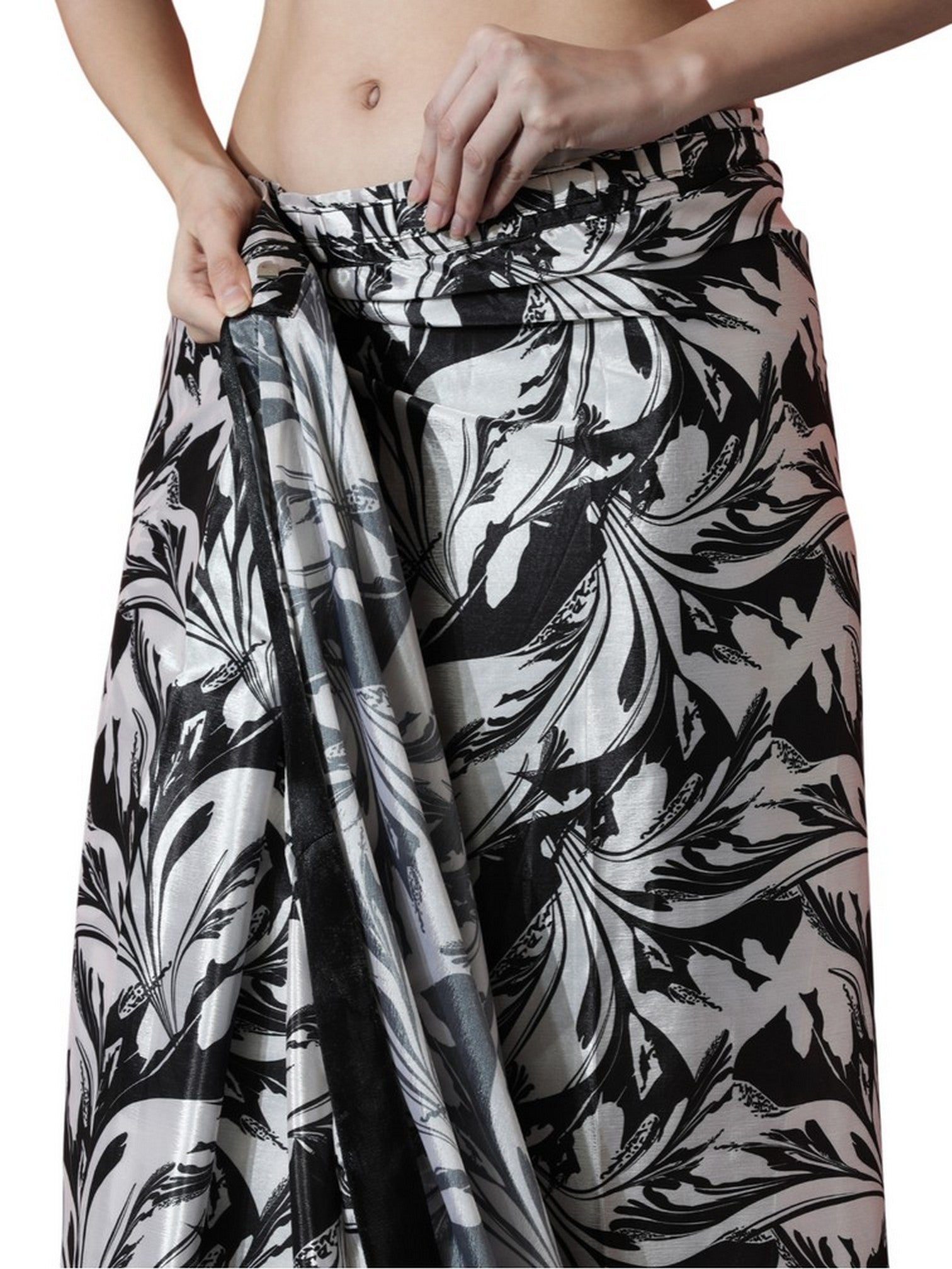 Black Chinnon Digital Print & Lace Border Trendy Ready To Wear Saree