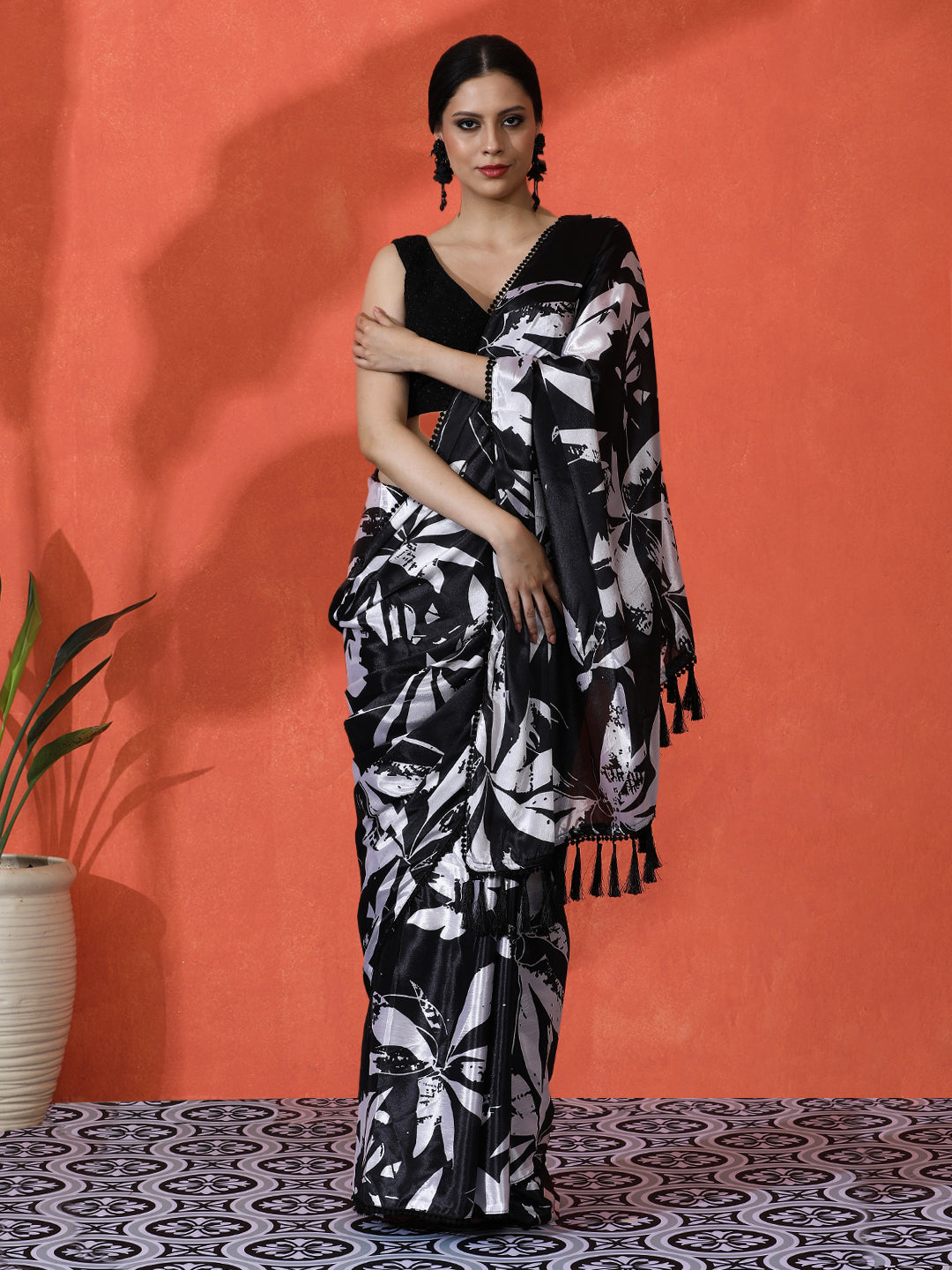 Black Chinon Saree With Beautiful Digital Print For Ceremonial Wear