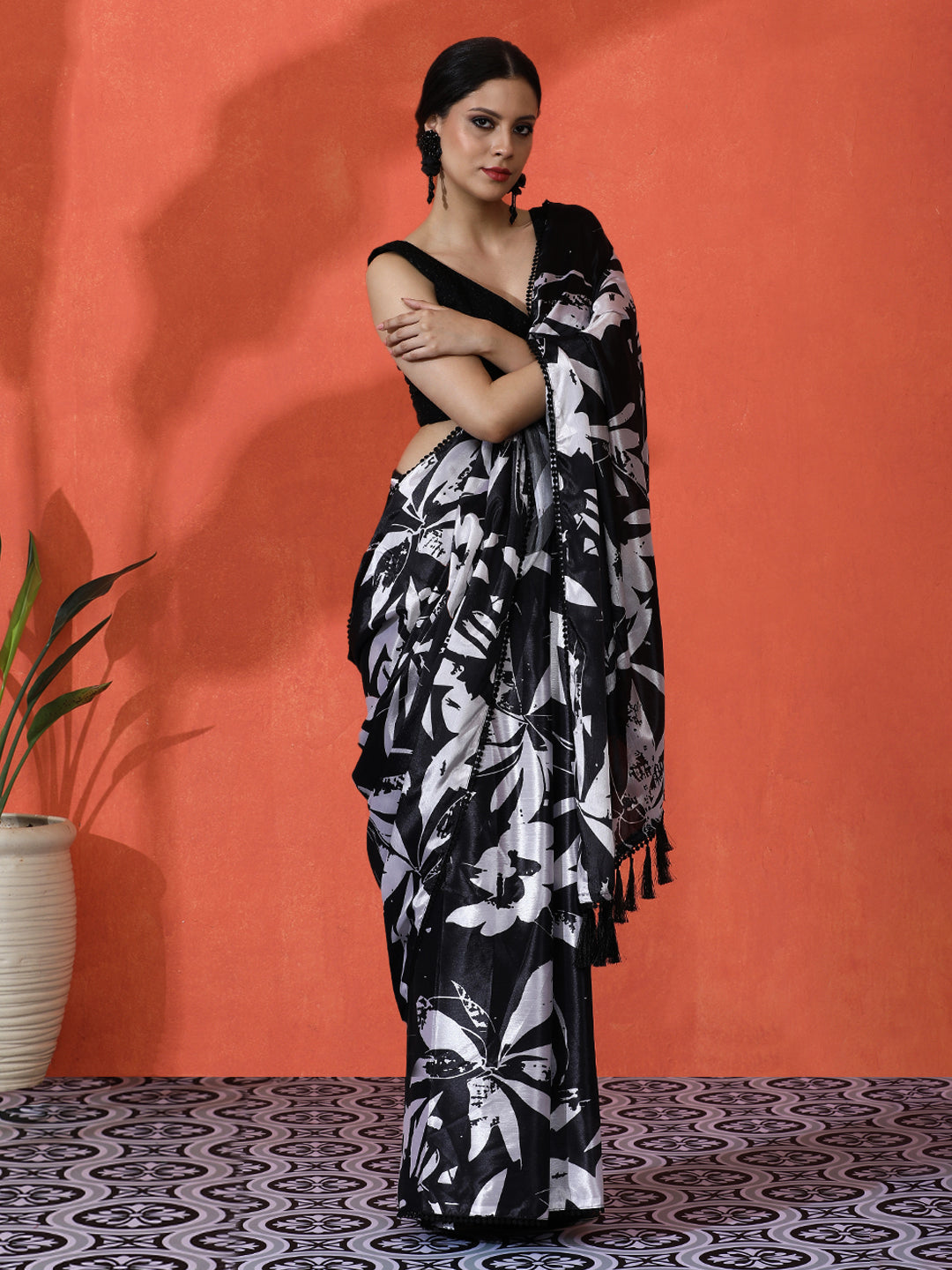 Black Chinon Saree With Beautiful Digital Print For Ceremonial Wear