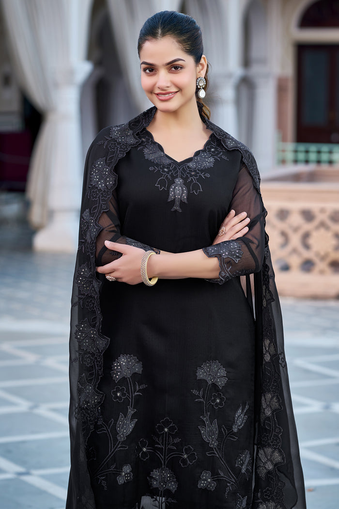 Black Fox Georgette Elegant Kurta Pant Set With Embroidery Work