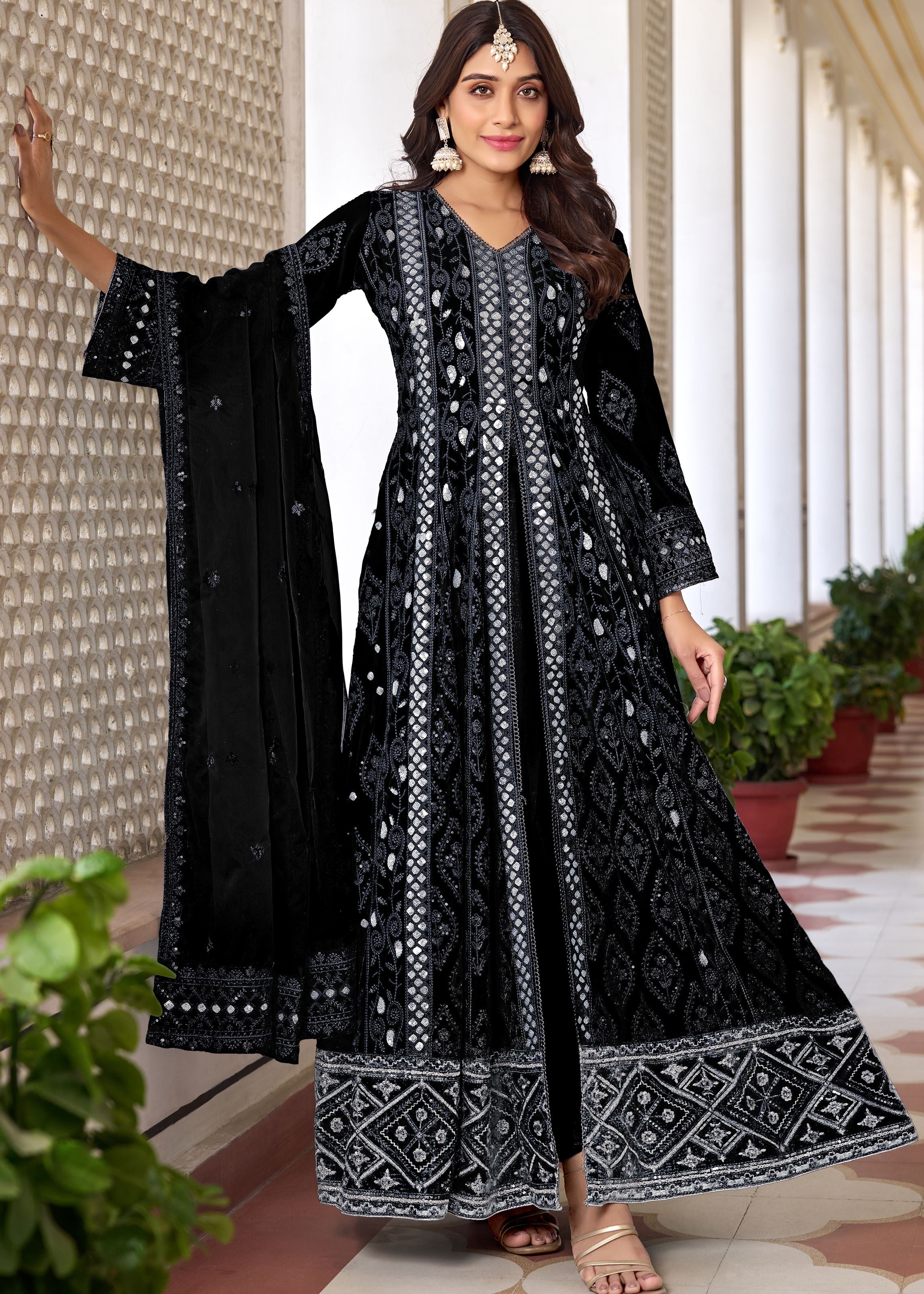 Black Salwar Kameez with Heavy Thread Embroidery With Sequince Work