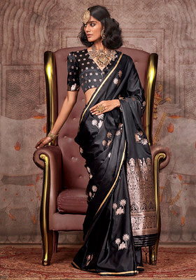 Black Saree With Jacquard Woven Work