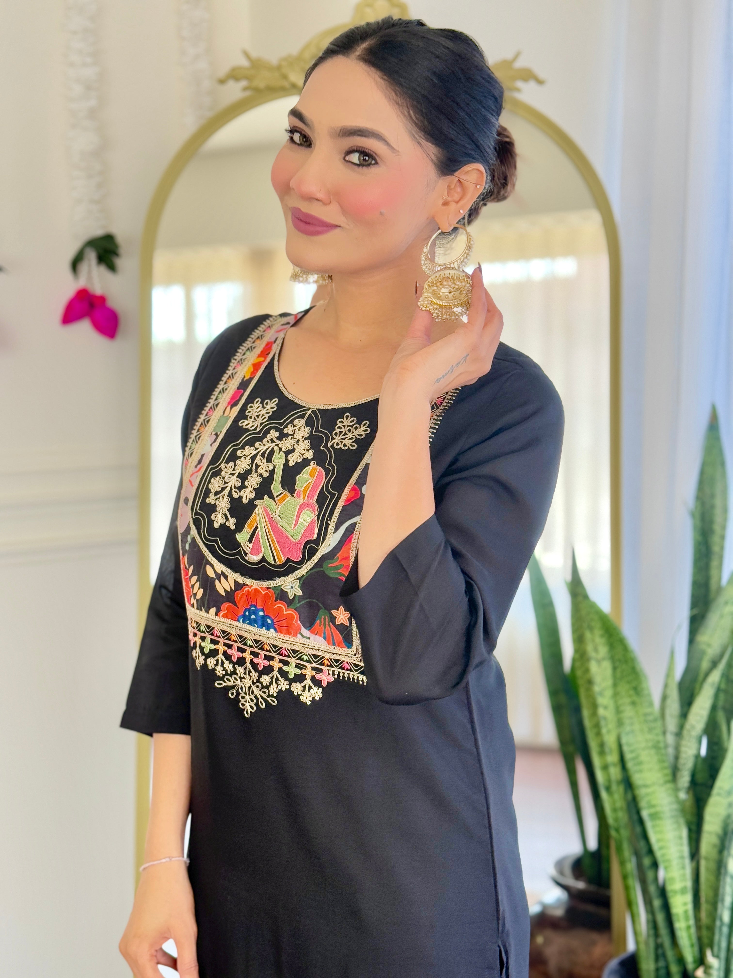 Black Viscose Chanderi Kurta Pant Set With Embroidery Work