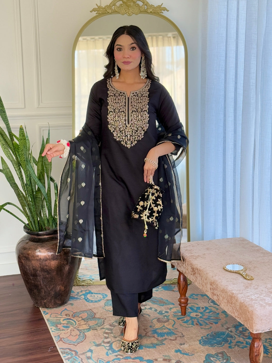 Black Viscose Elegant Kurta Pant Set With Embroidery Work
