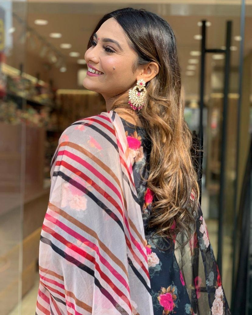 Black Viscose Silk Kurta Pant Set With Embroidery Work