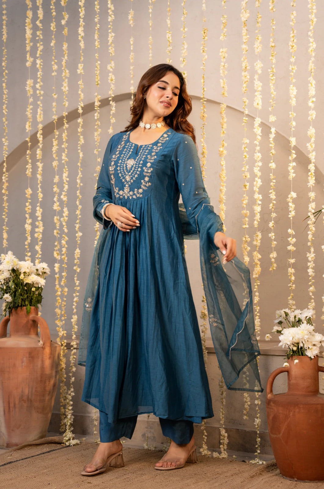 Blue Chanderi Silk Kurta Pant Set With Heavy Thread Embroidery Work