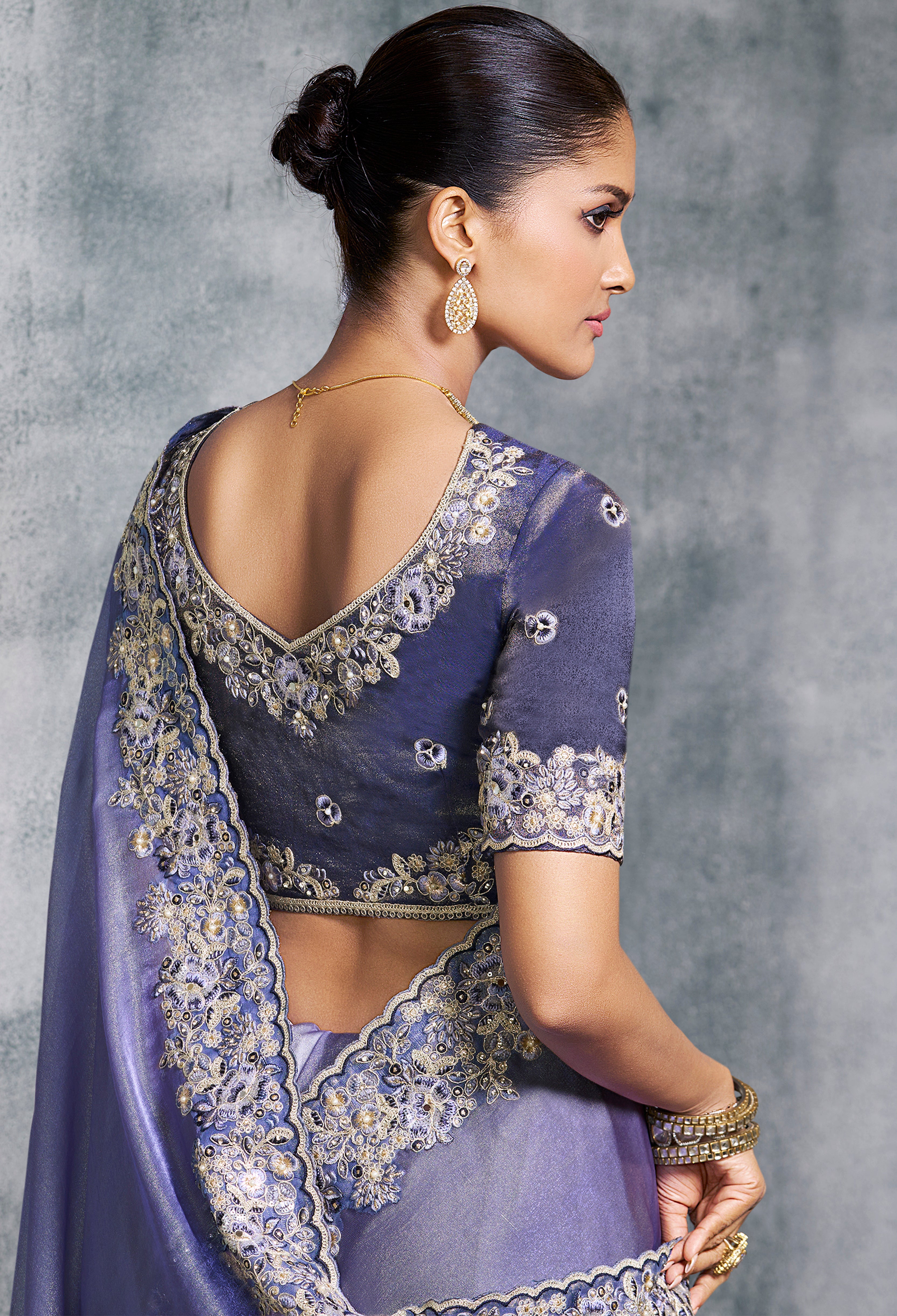 Blue Saree With Thread Embroidery Work ,Hand-Finished Stone & Mirror work With Embroidery Blouse