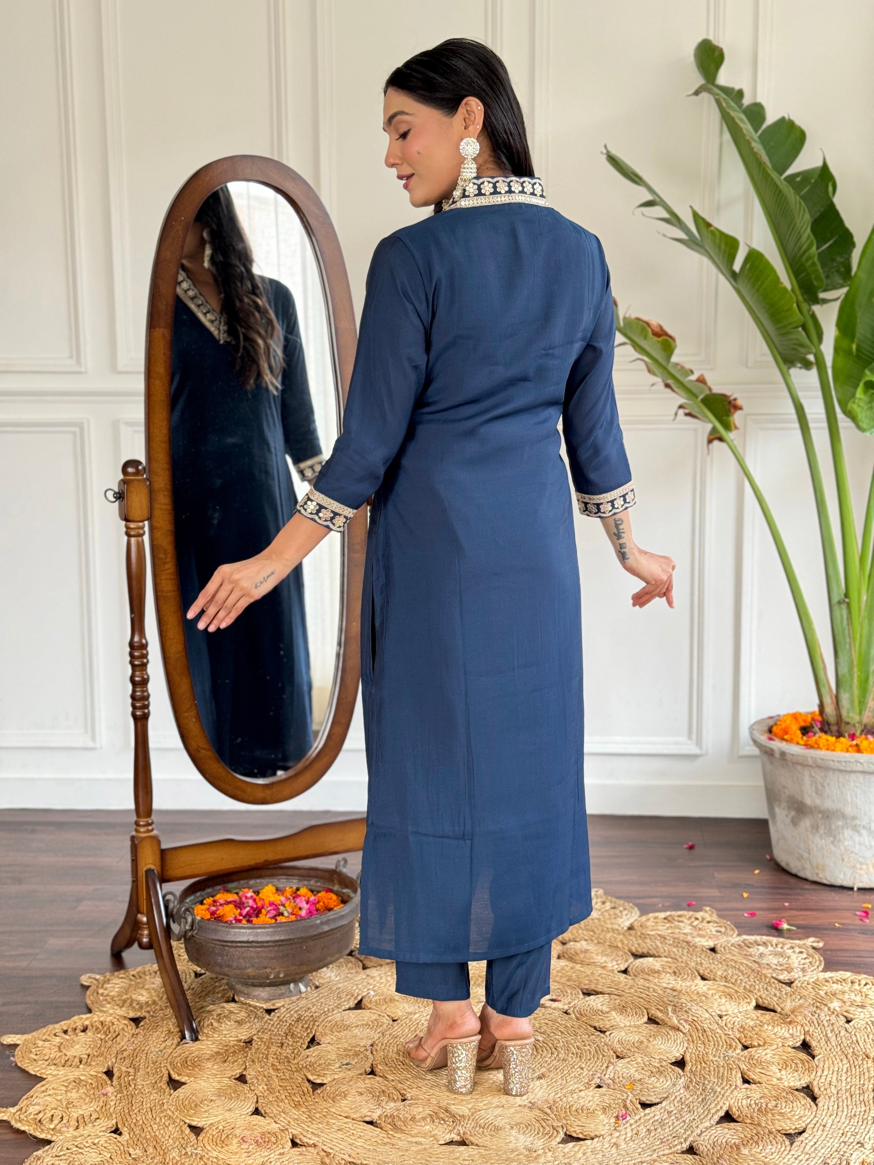 Blue Viscose Silk Elegant Kurta Pant Set With Embroidery Work