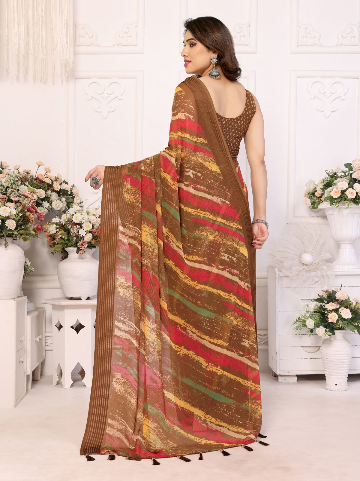 Brown Weightless Patta Saree With Printed