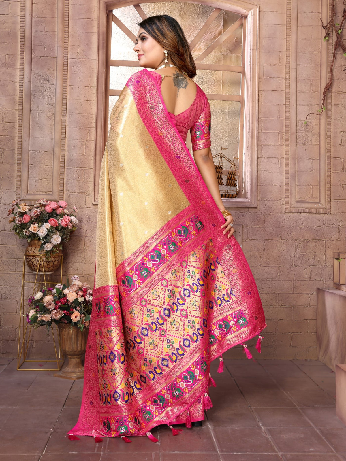 Cream Banarasi Tissue Silk Saree With Traditional Weaving