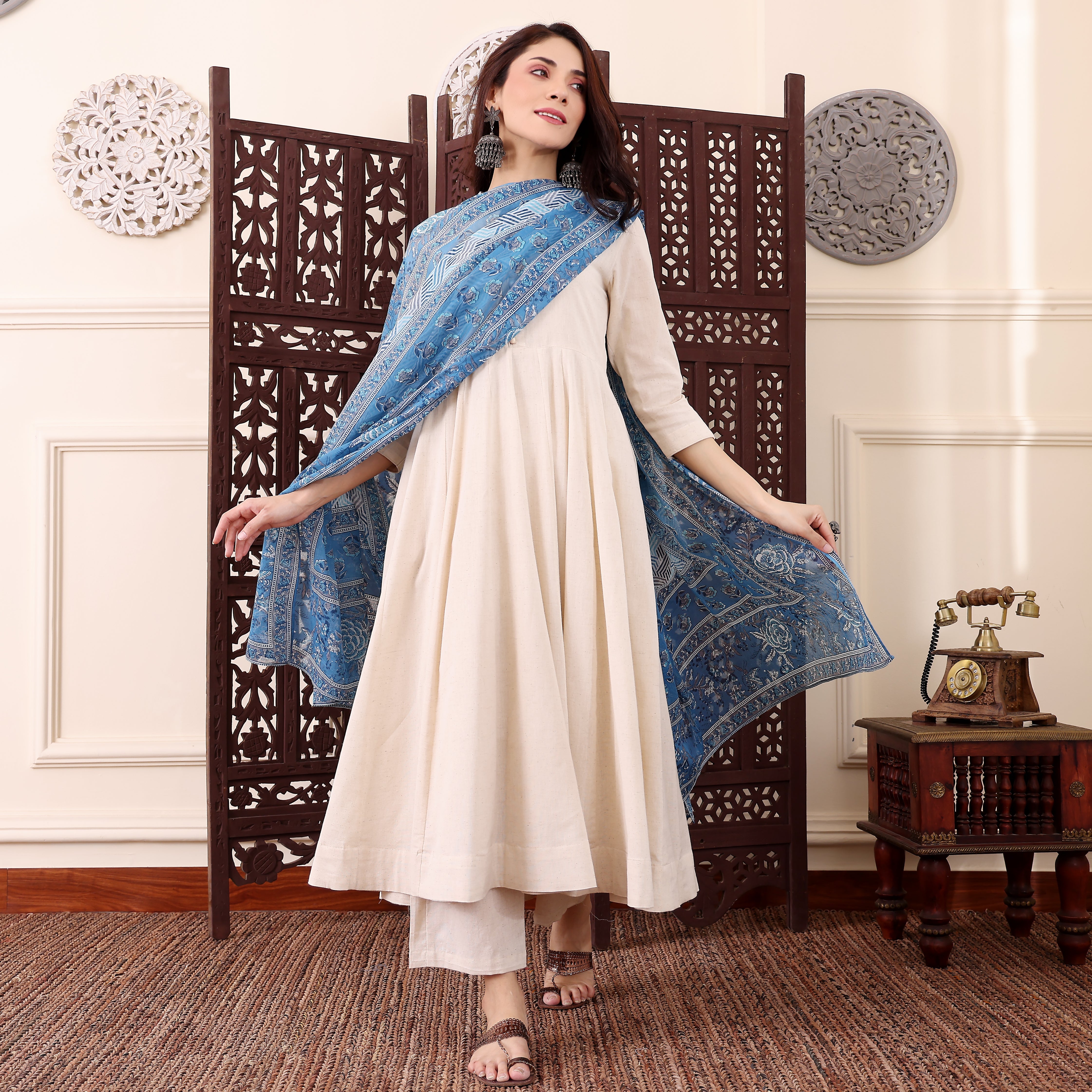 Cream Chanderi Silk Kurta Pant Set With Heavy Thread Embroidery Work With Printed Dupatta
