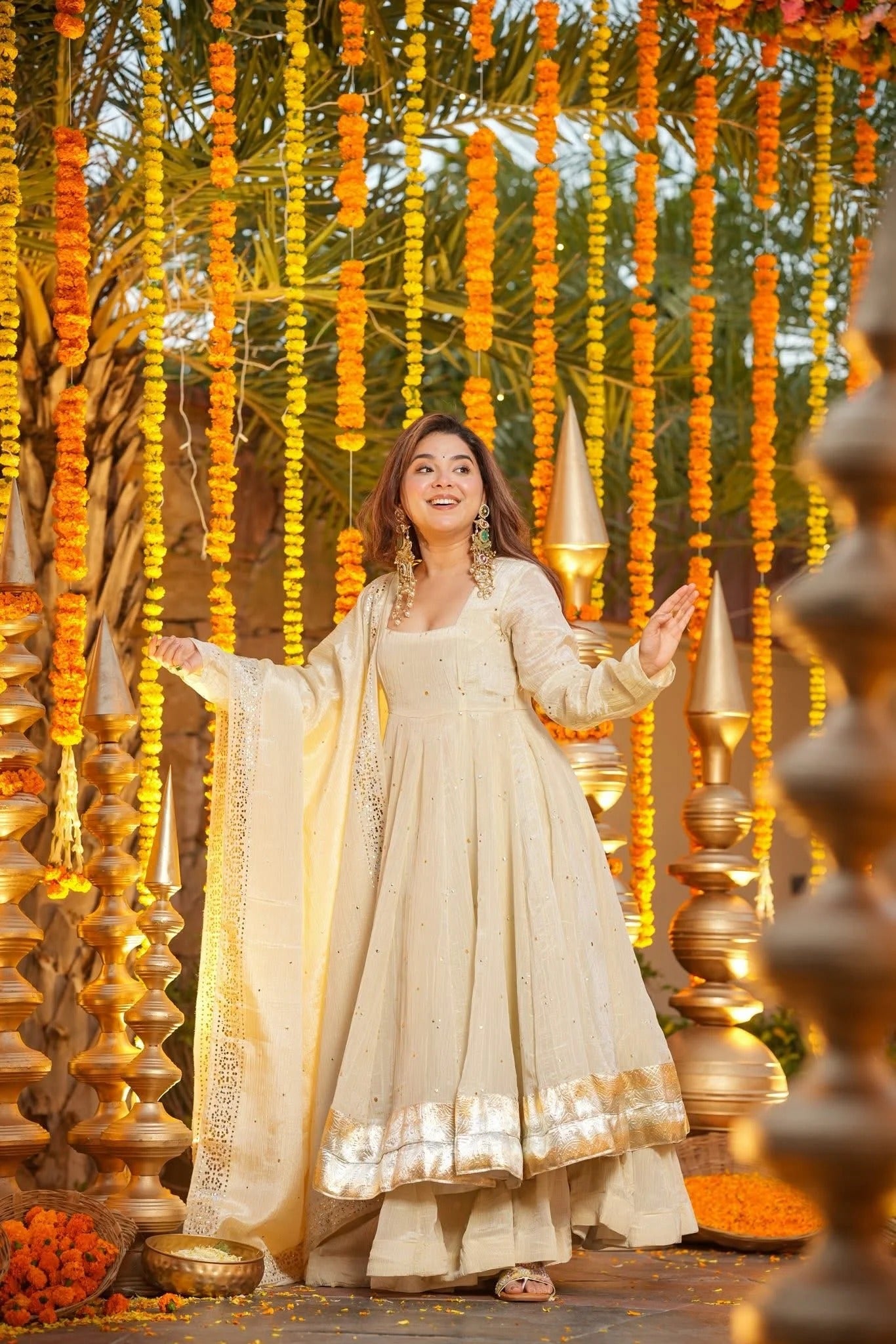Cream Chinon Kurta With Palazzo Set With Heavy Thread Embroidery Work