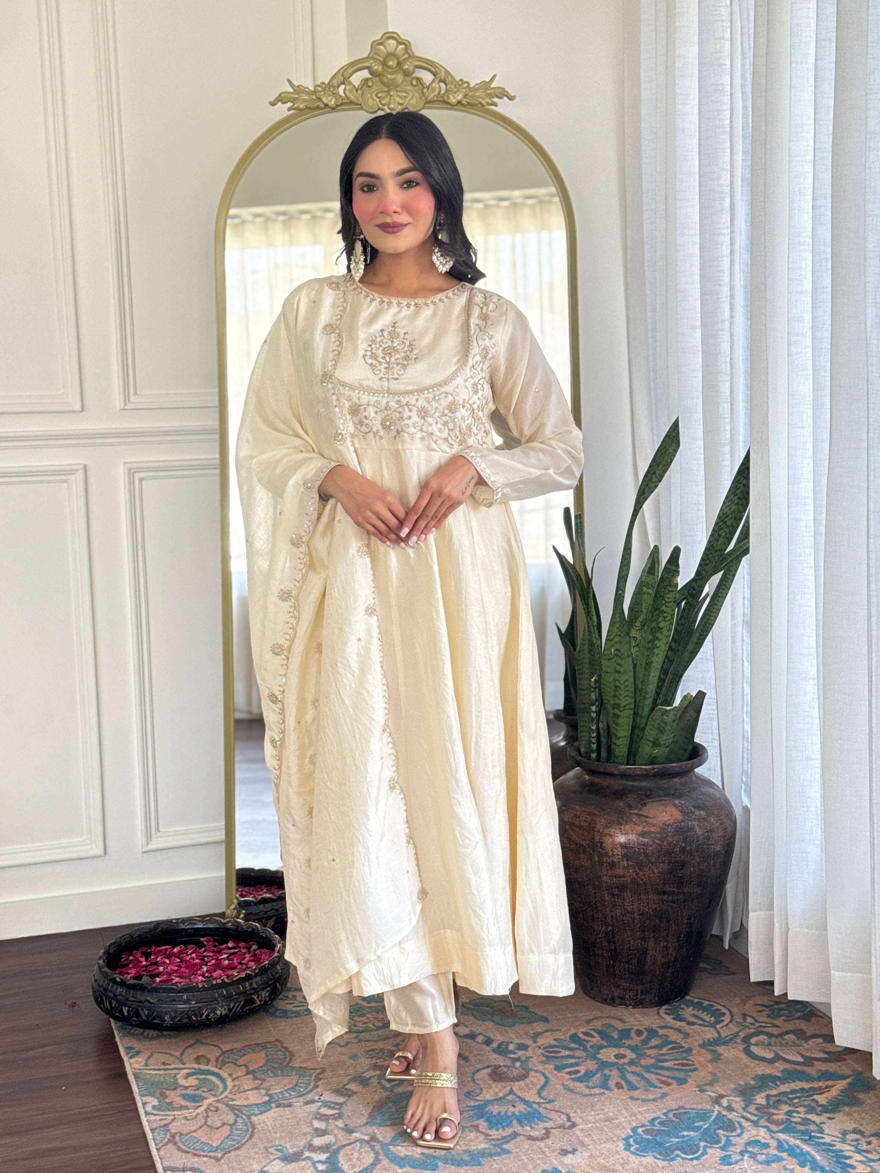 Cream Kurta Pant Set With Heavy Thread Embroidery Sequins Work