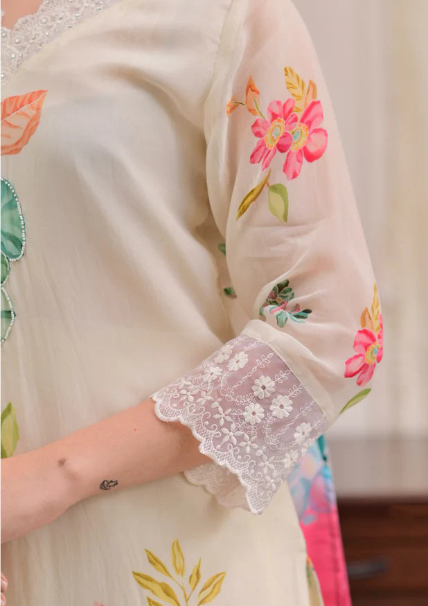 Cream Kurta Pant Set With Print With Thread Embroidery Work