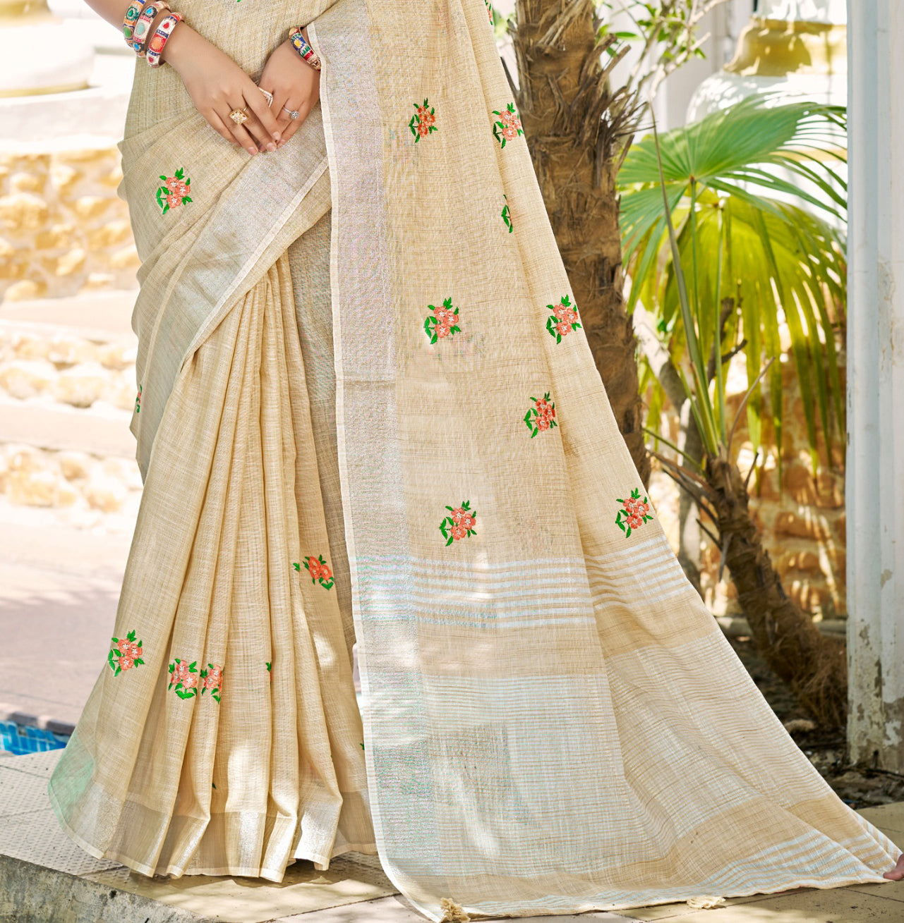 Cream Linen Saree With Sophisticated Touch and Subtle Elegance