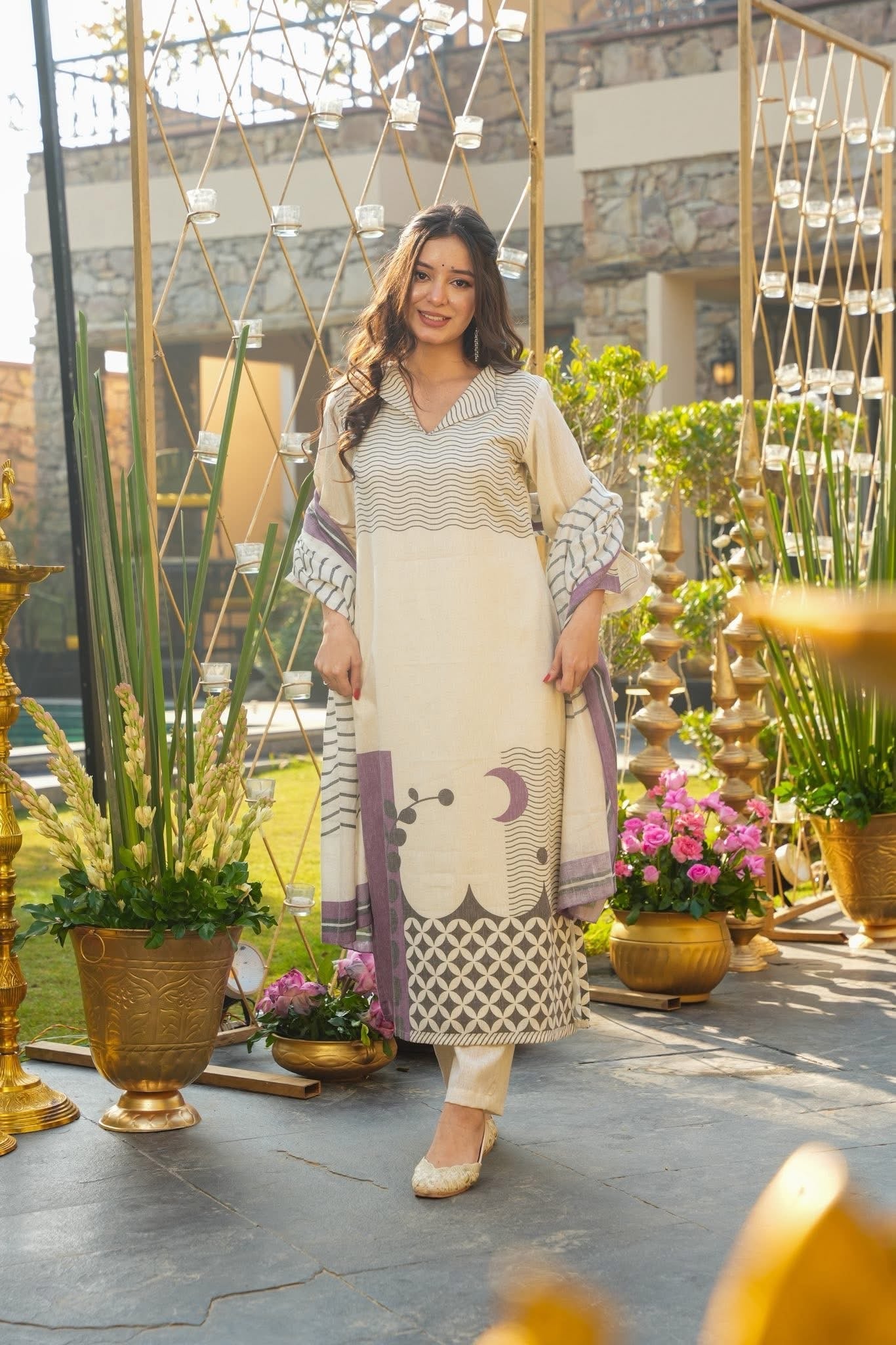 Cream Muslin Kurta Pant Set Printed