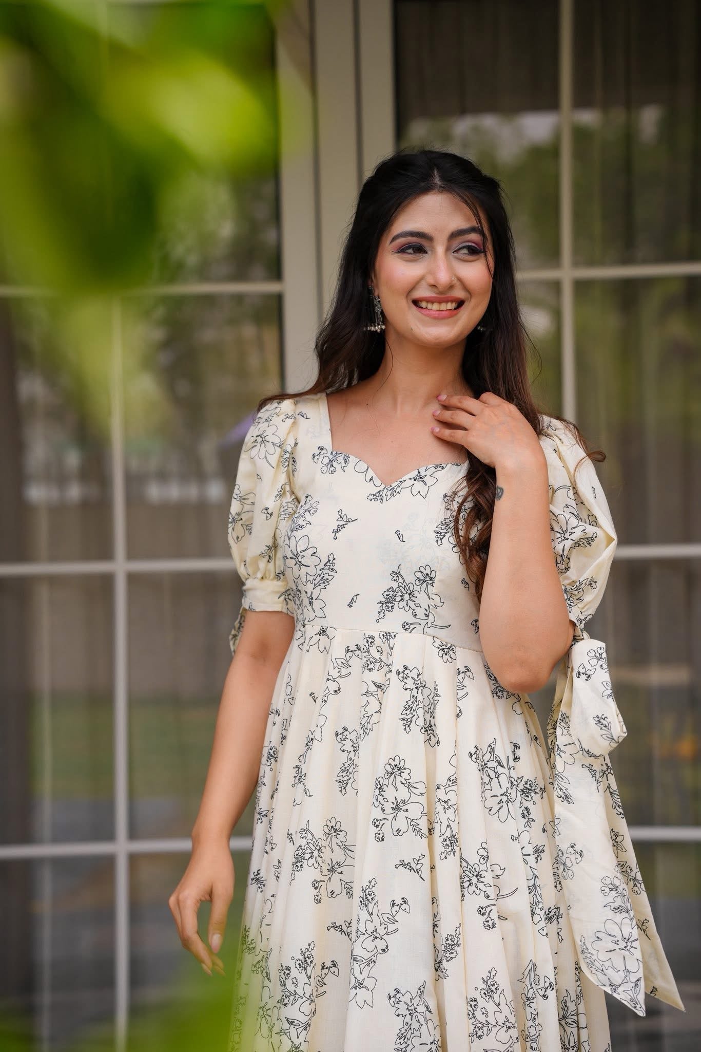 Cream Poly Rayon Elegant Kurta Pant Set With Print