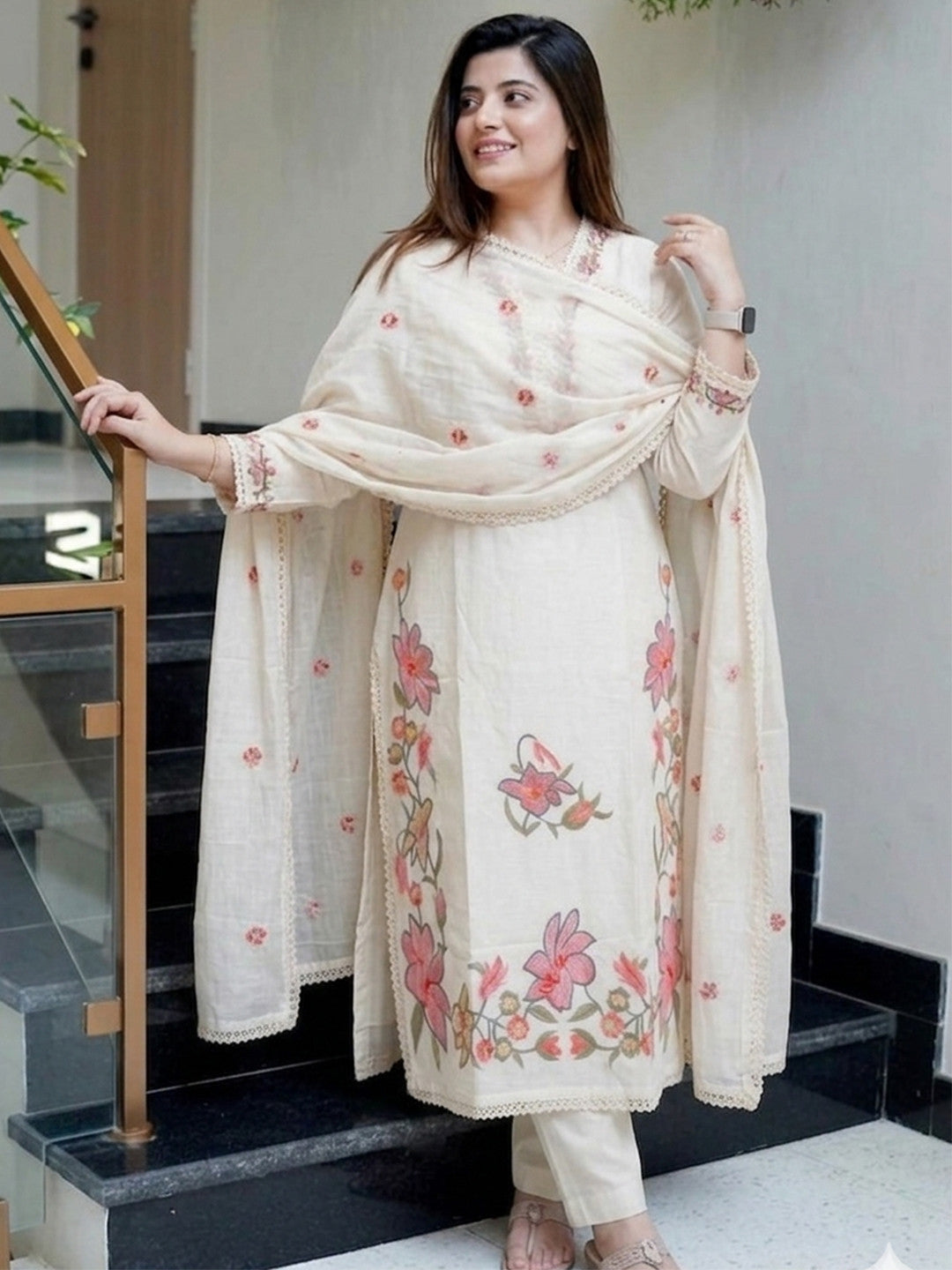 Cream Pure Cotton Kurta Pant Set With Heavy Thread Embroidery Work