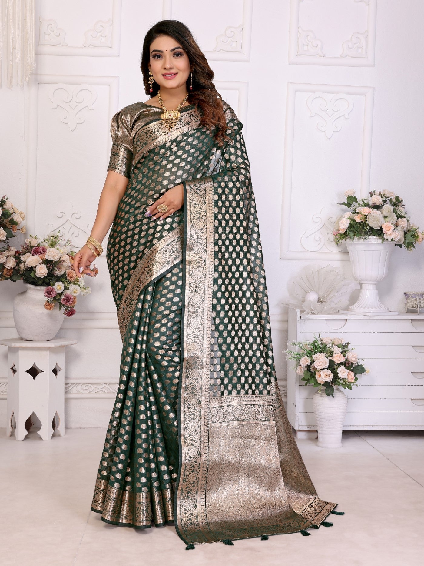 Dark Green Organza Silk Saree With Classic Weaving