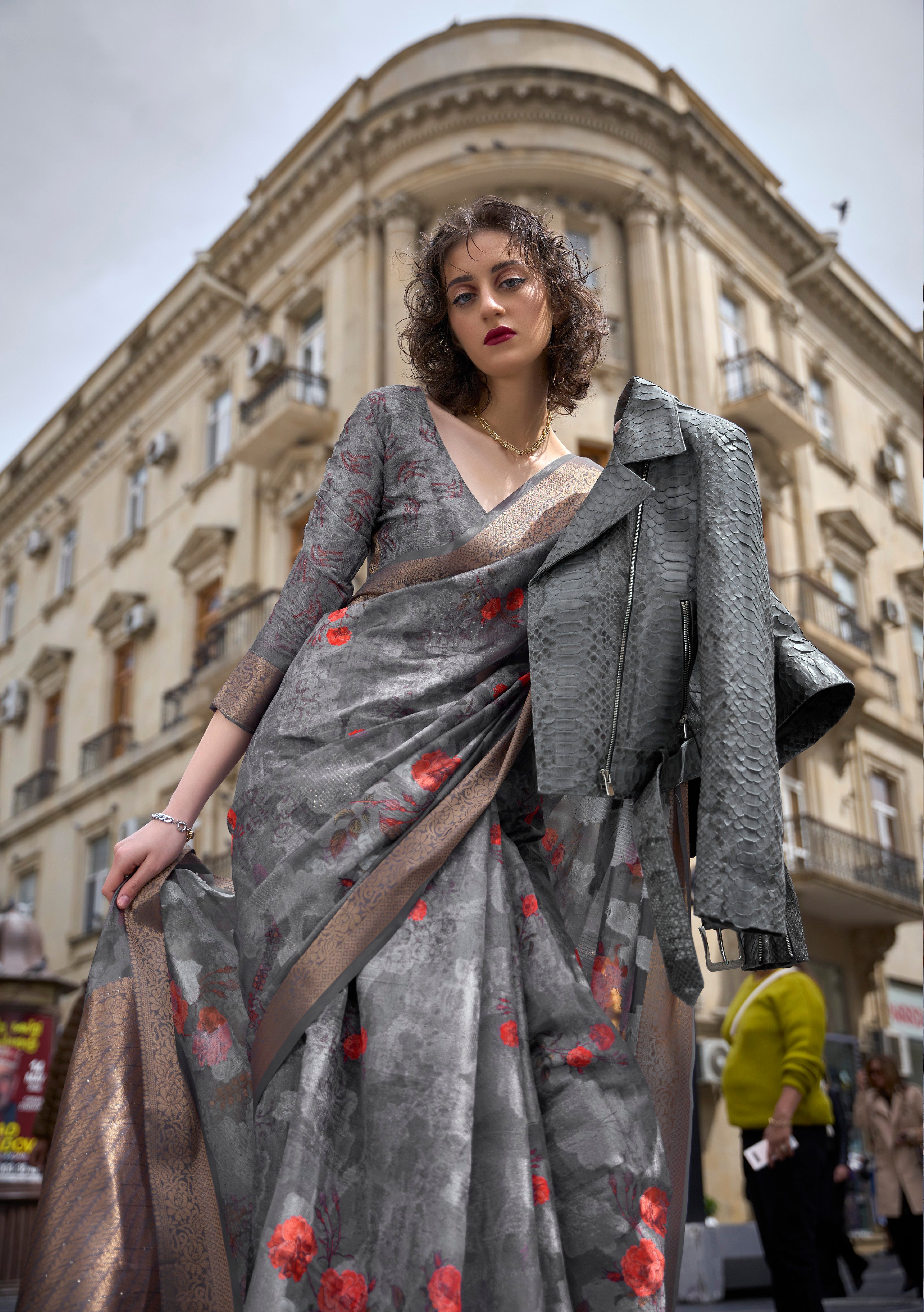 Dark Grey Poly Brasso Handloom Silk Saree With Printed Poly Brasso Handloom Waving