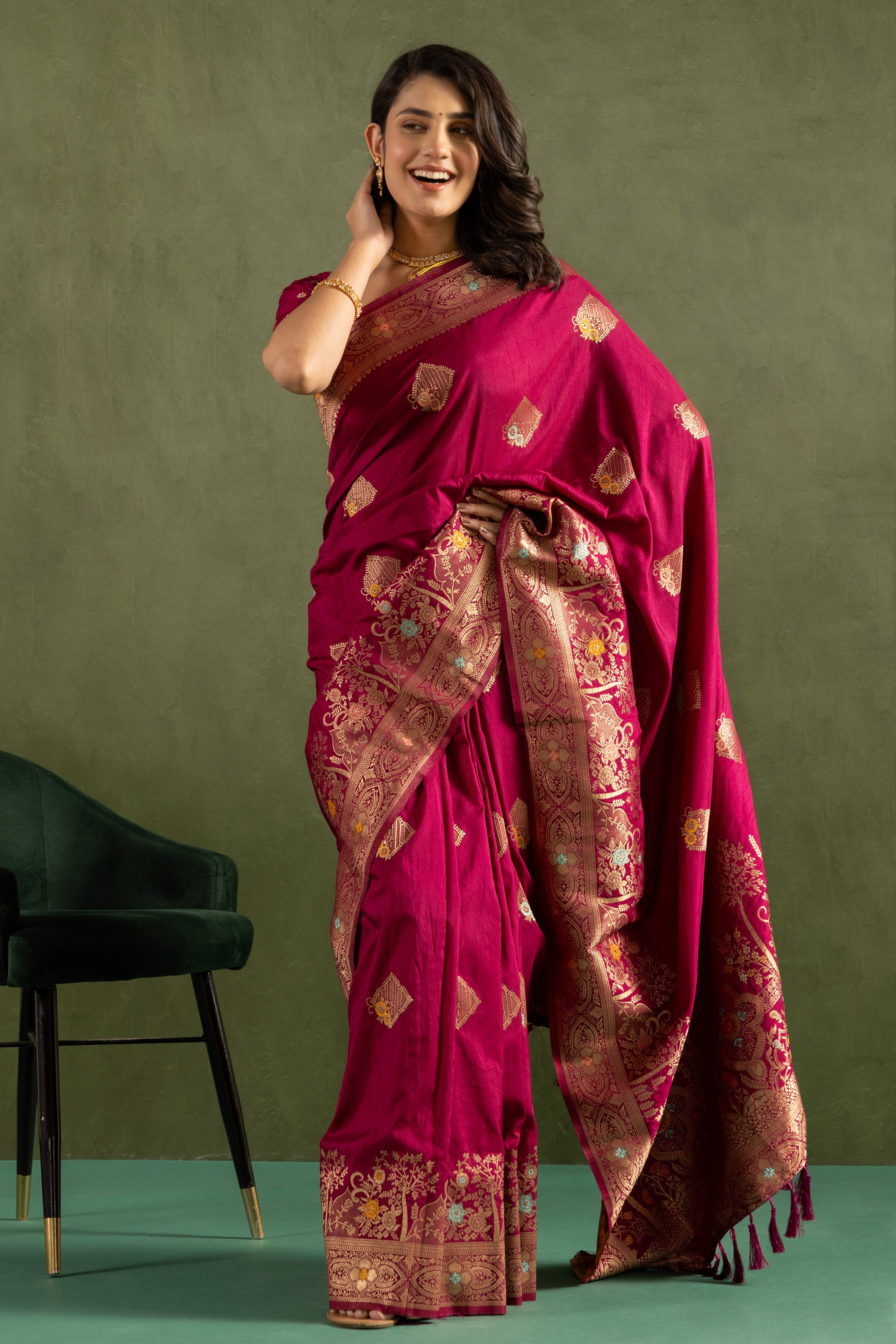 Dolla Silk Woven Jari Designer Ethnic Wine Sophisticated Partywear Saree