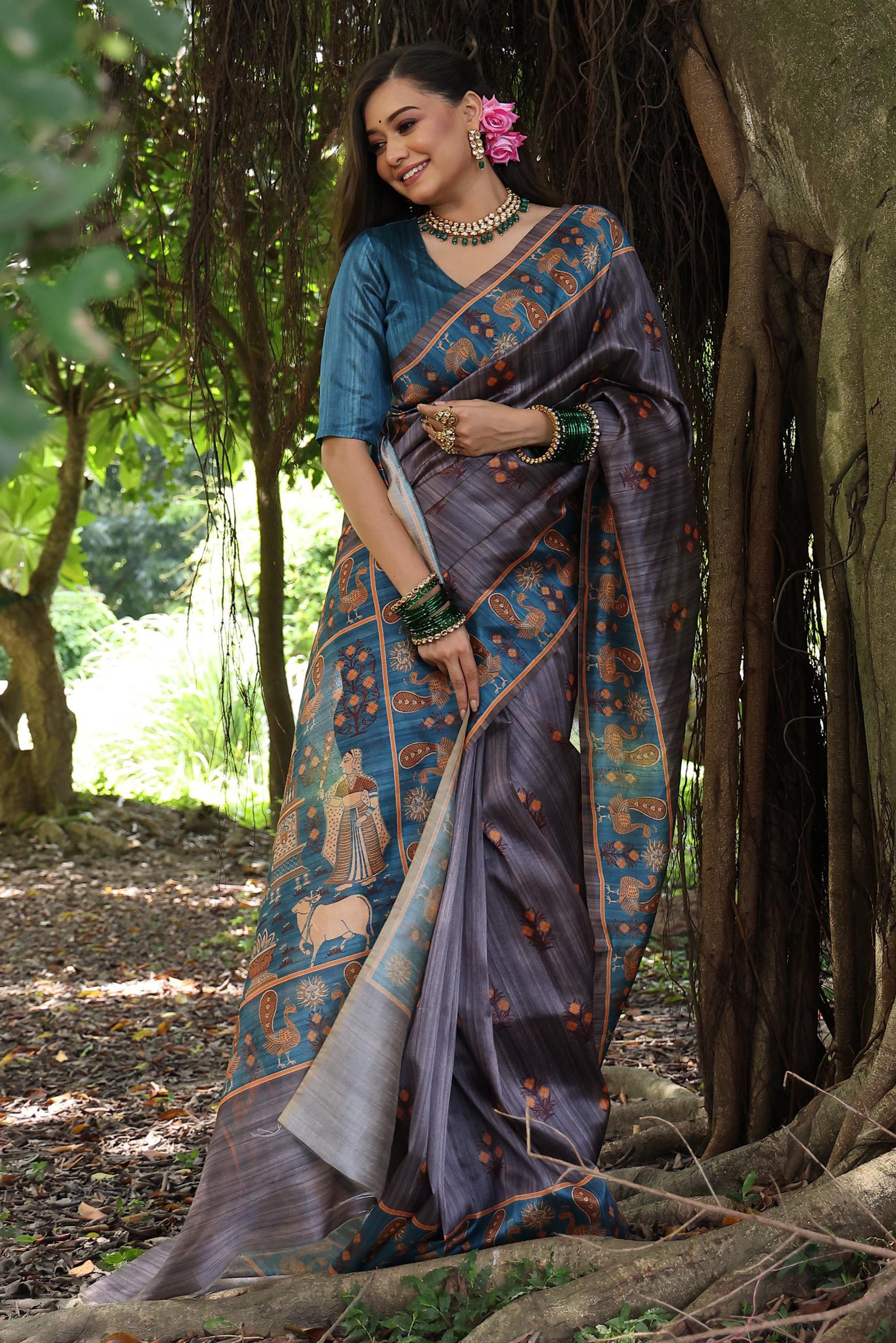 Elegant Grey Tussar Silk Saree with Modern Printed Work