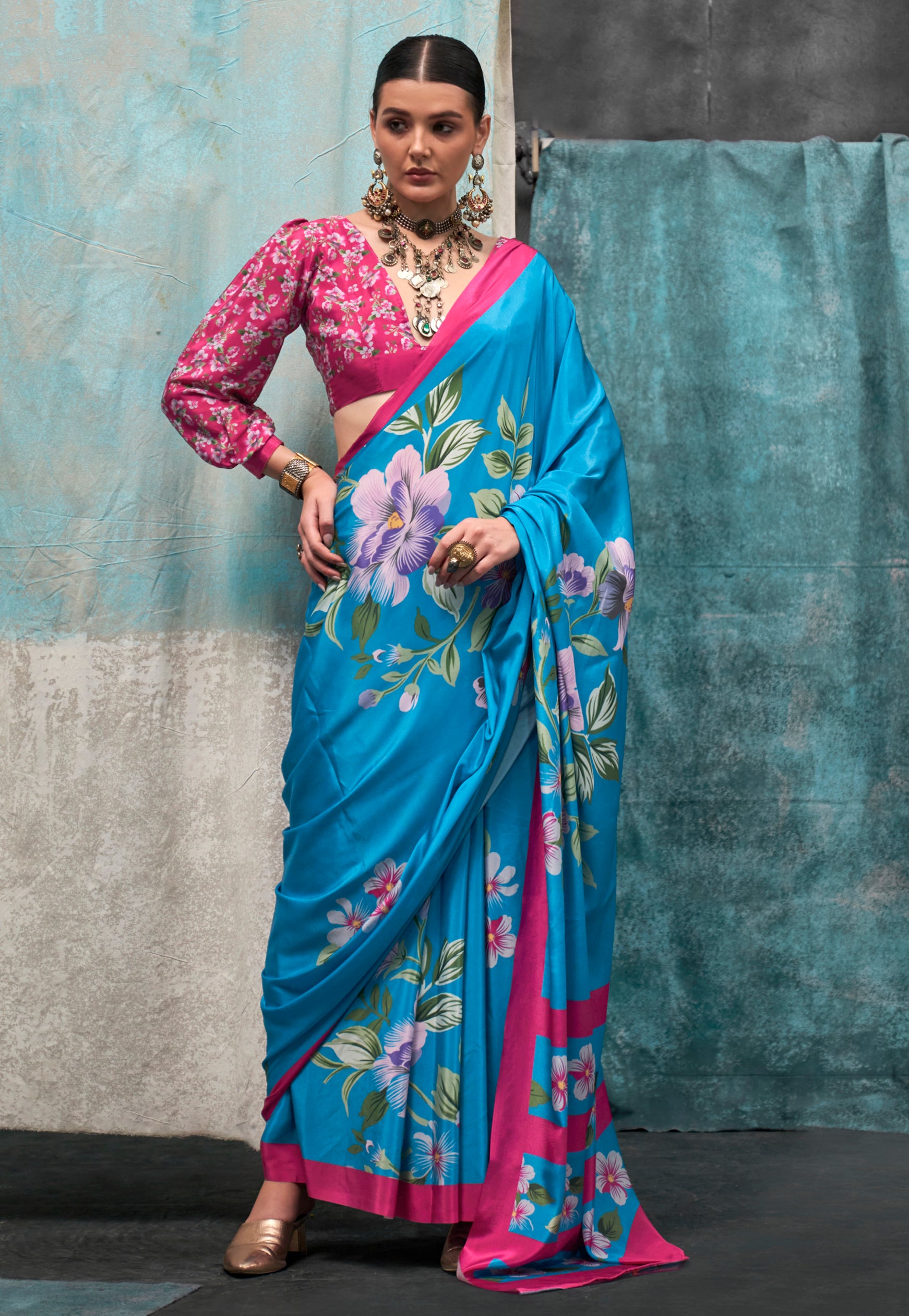 Firozi Crape Saree With Digital Print