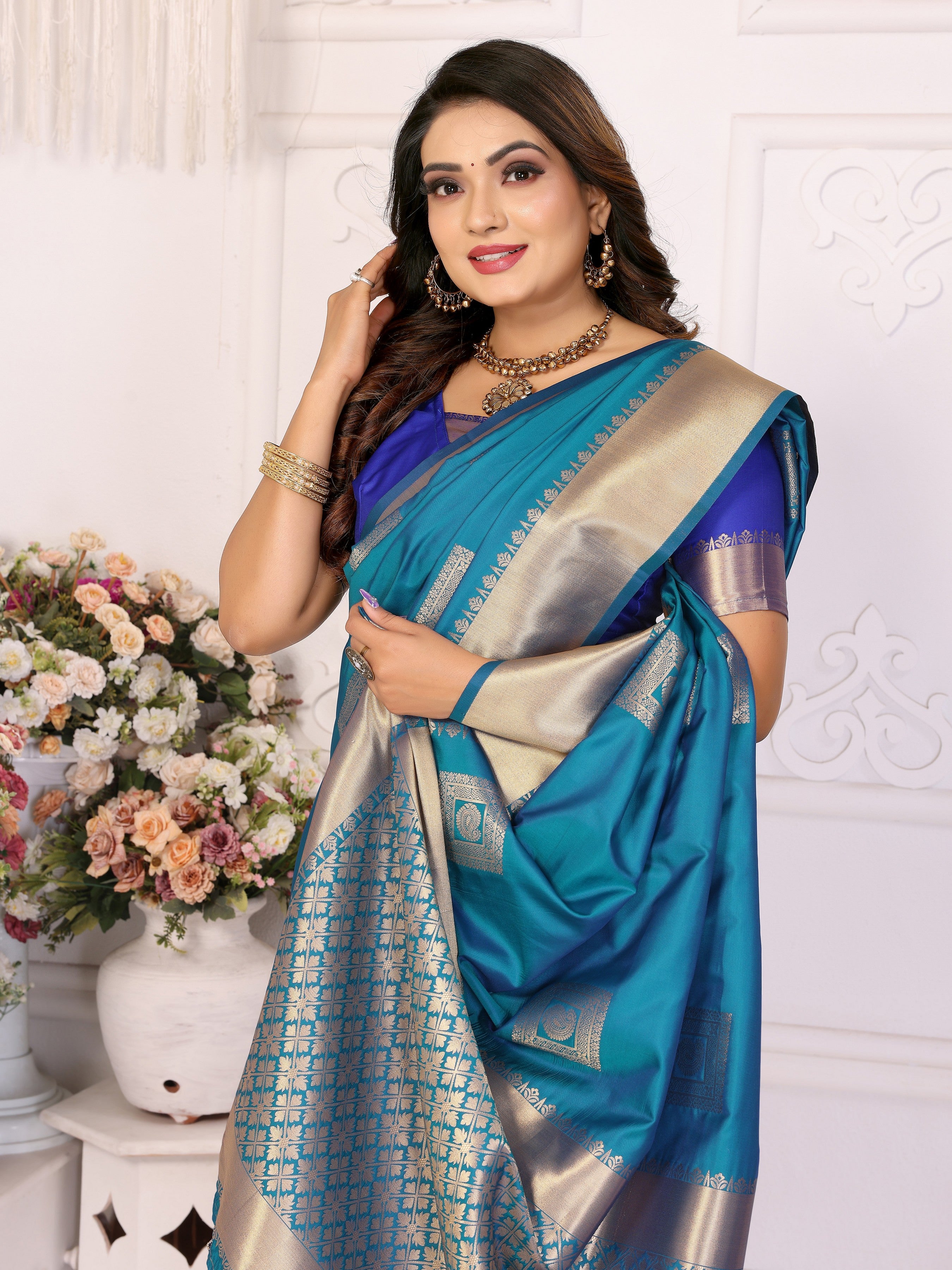 Firozi Graceful Soft Silk Saree With Woven Zari Work