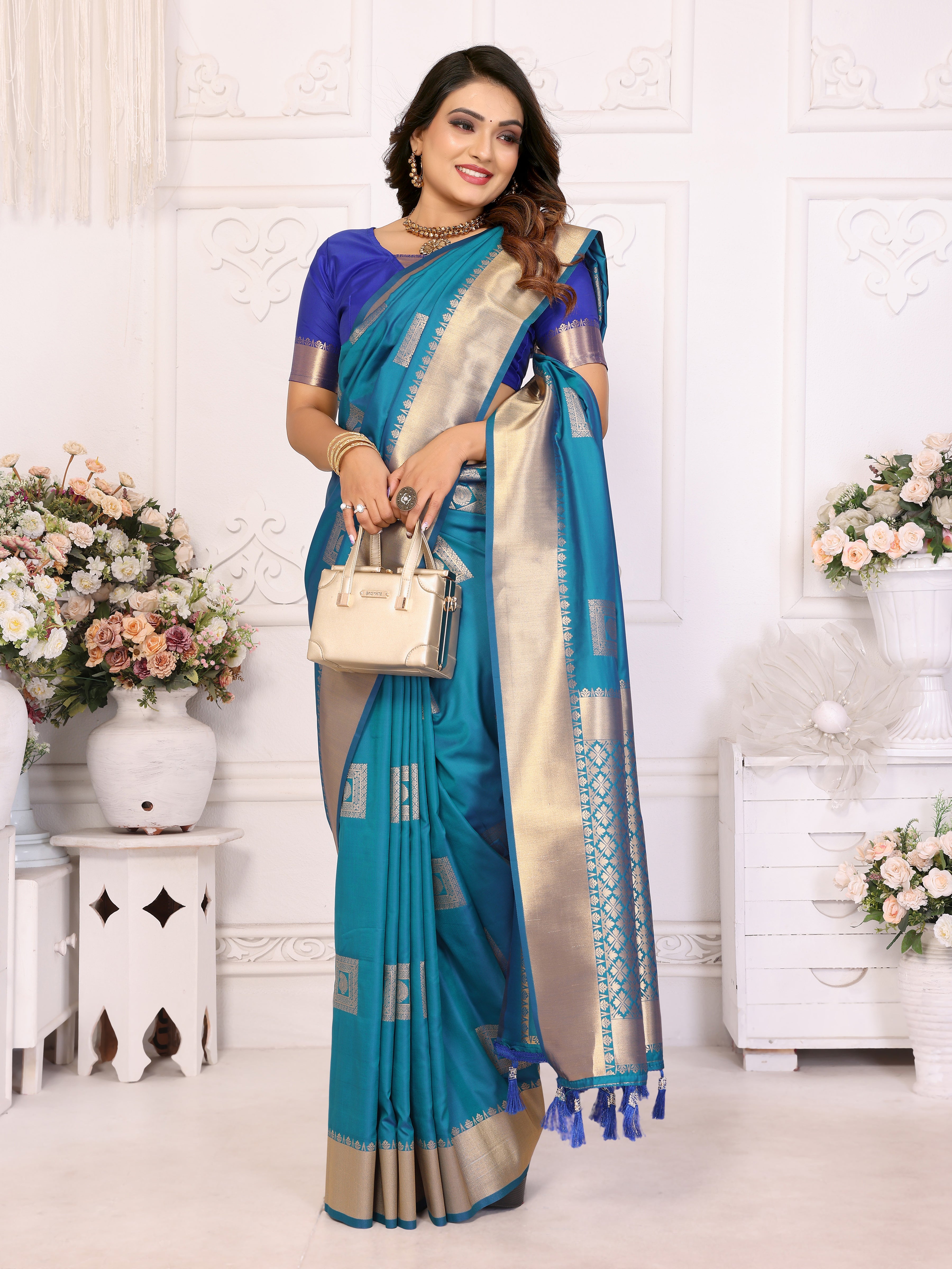Firozi Graceful Soft Silk Saree With Woven Zari Work