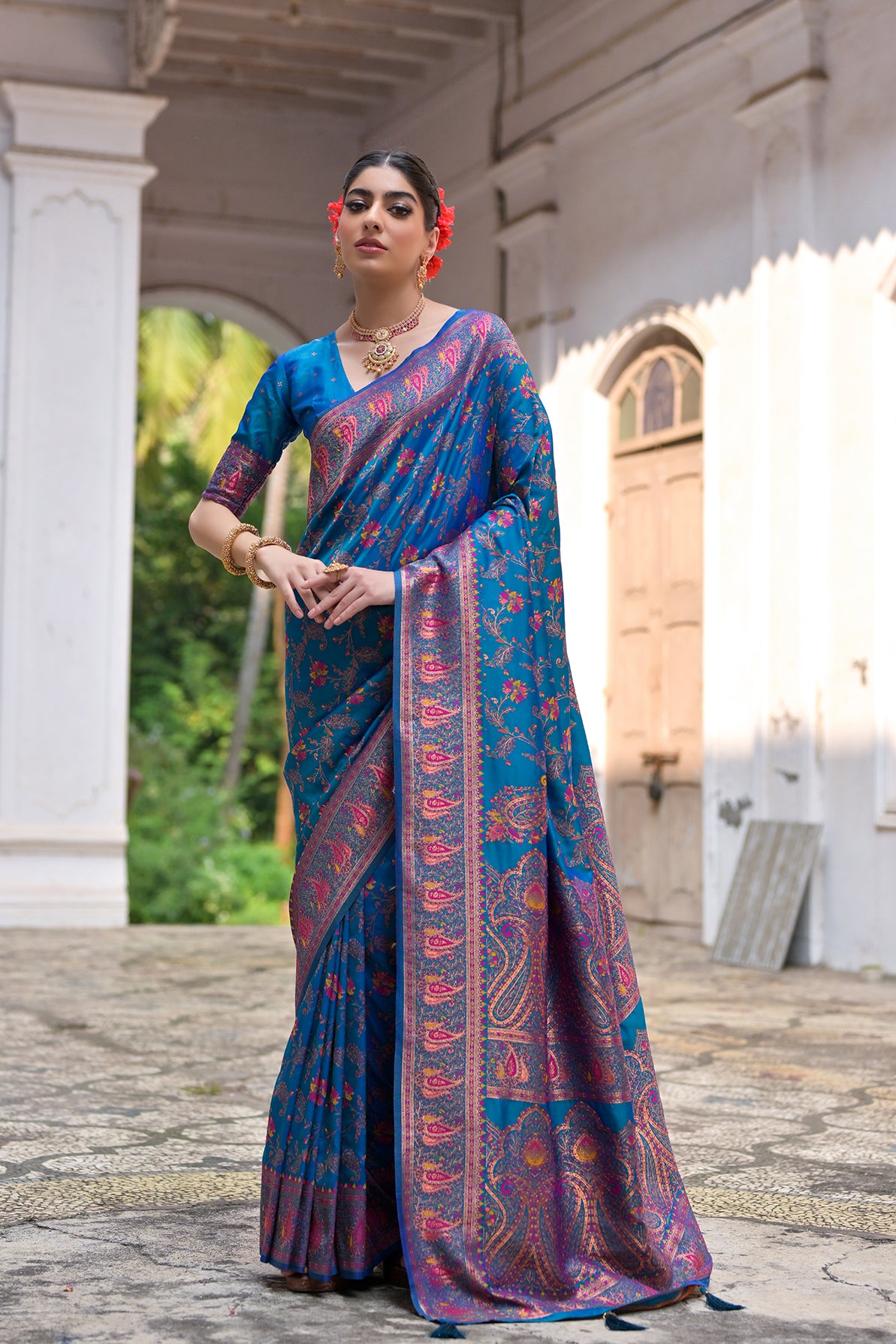 Firozi Silk Saree with Thread Jal and Floral Weaves