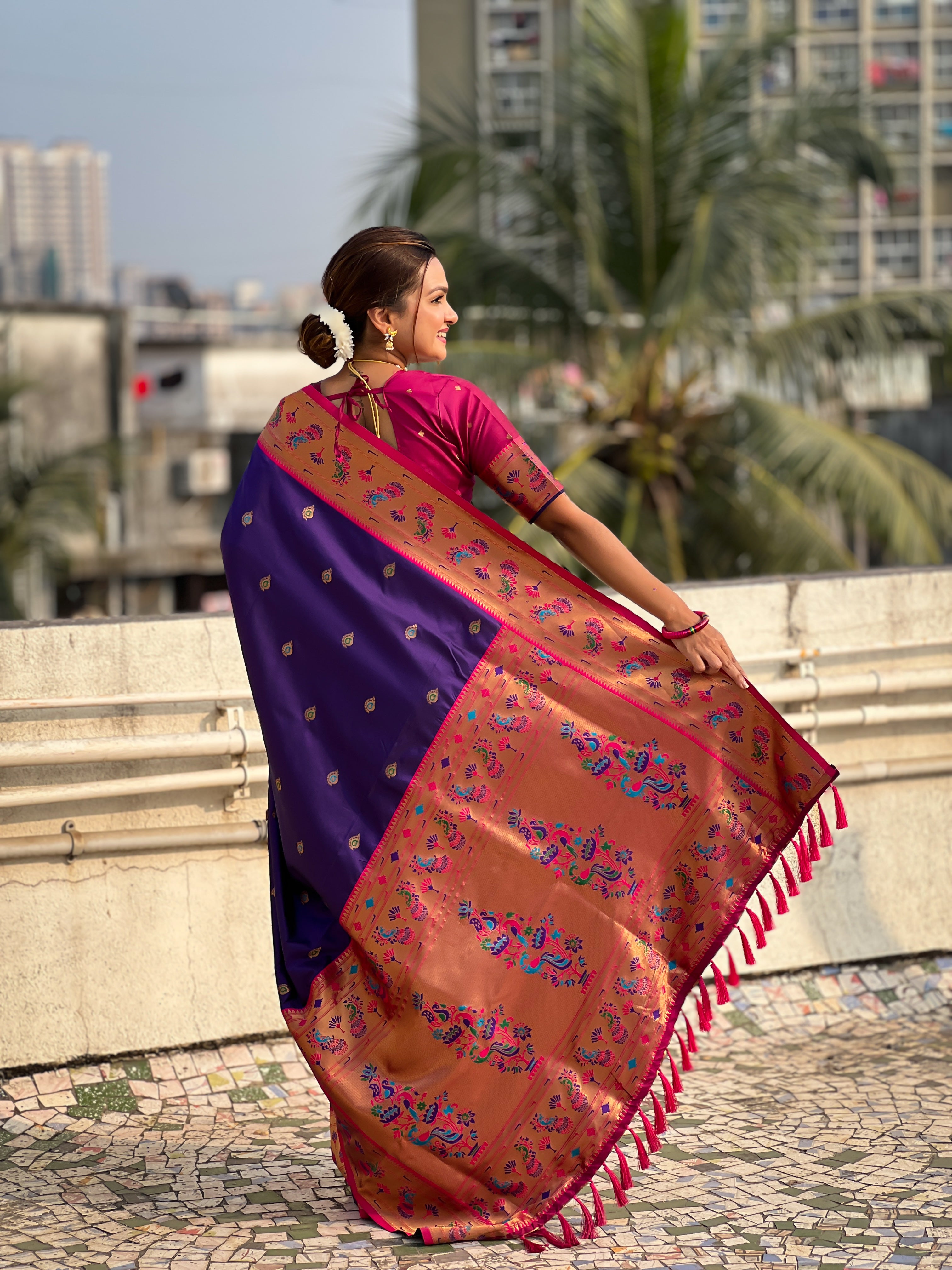 Glamorous Weaving Meenakari Designer Soft Silk Ethnic Partywear Lavender Saree