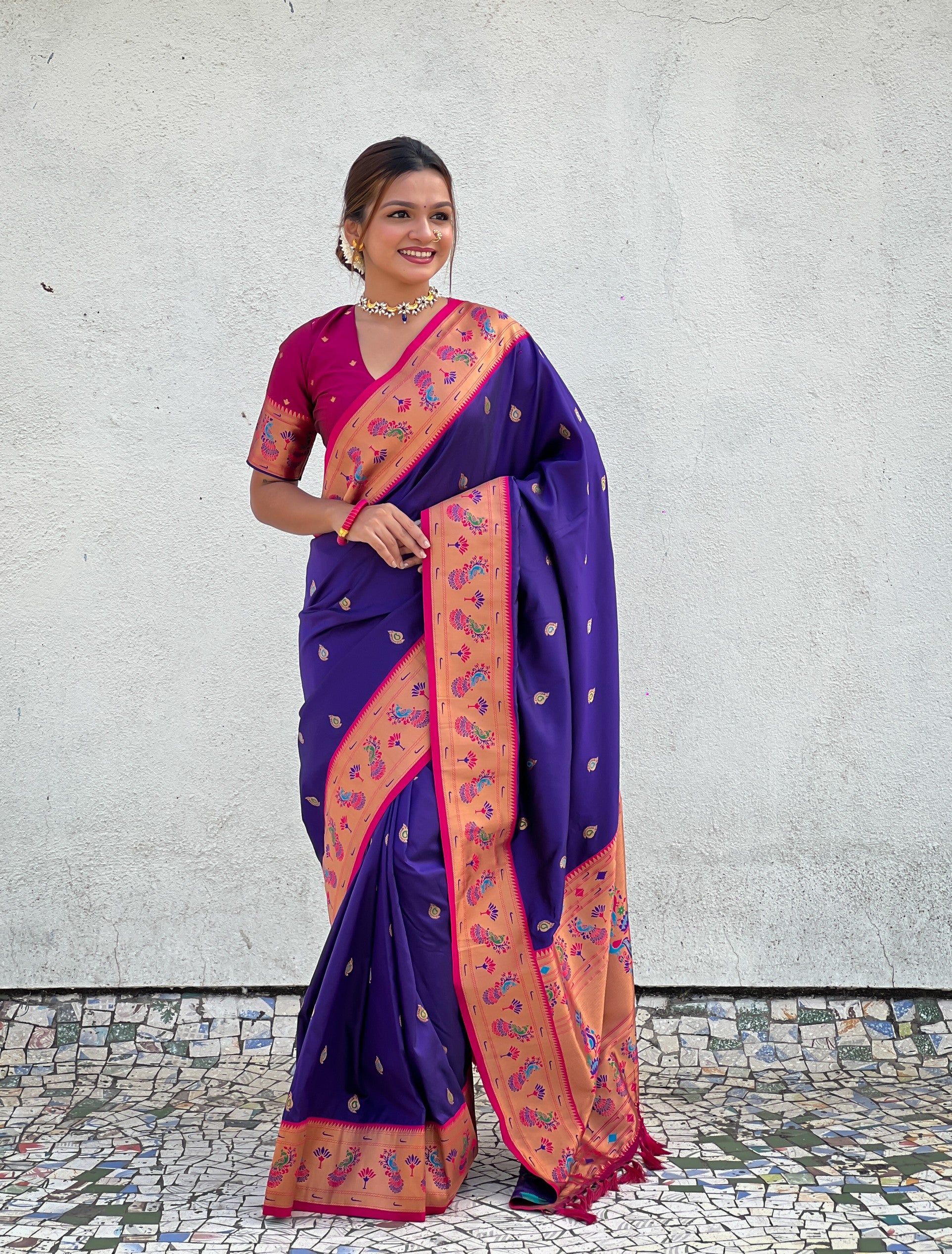 Glamorous Weaving Meenakari Designer Soft Silk Ethnic Partywear Lavender Saree