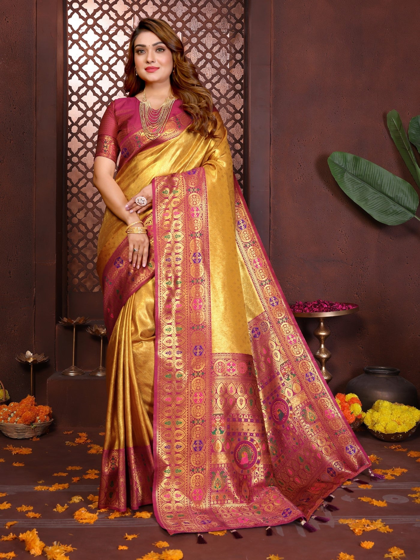Gold Tissue Silk Saree With Classic Weaving