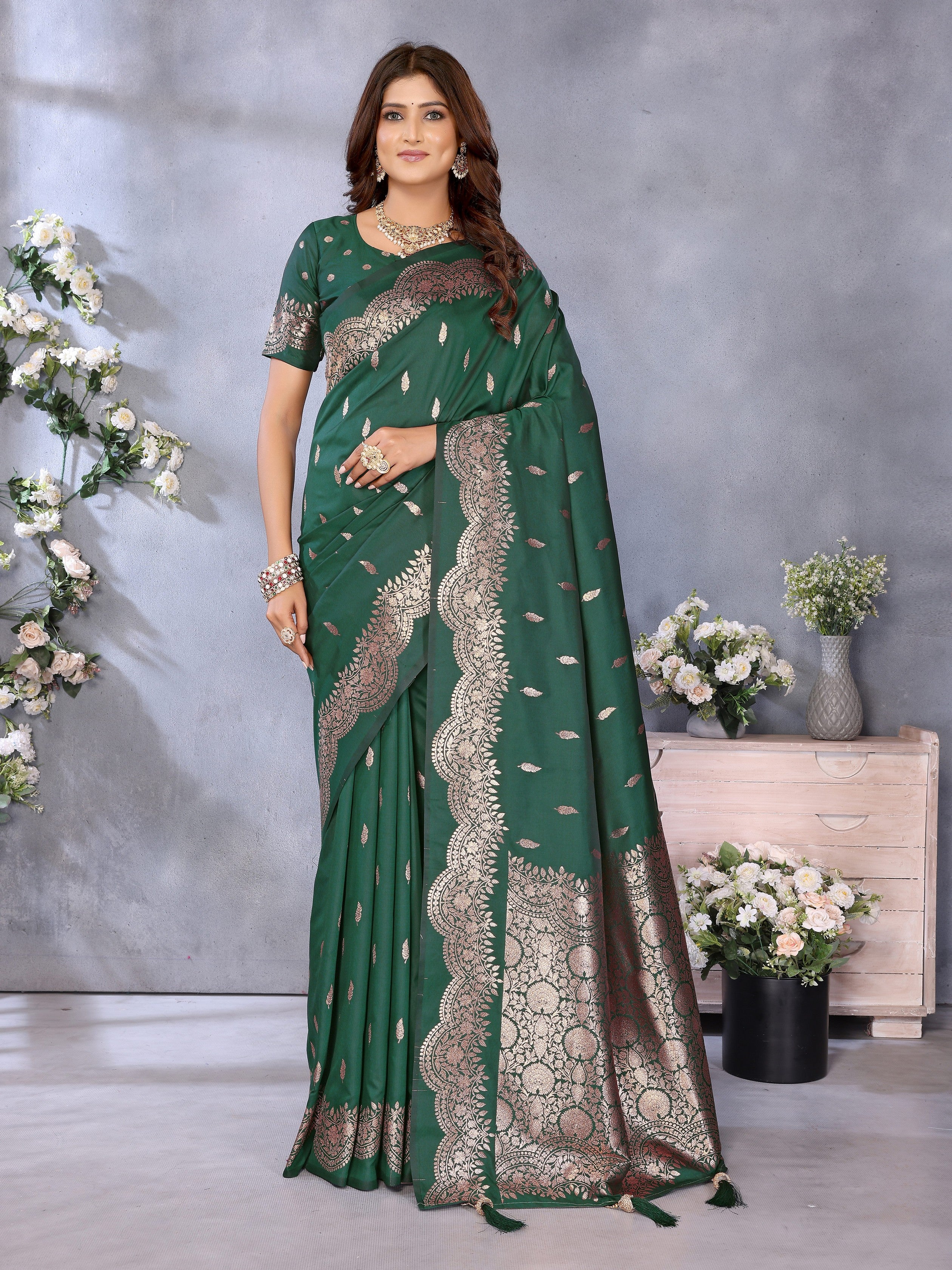 Green Banarasi Silk Jacquard Weaving Designer Partywear Traditional Saree