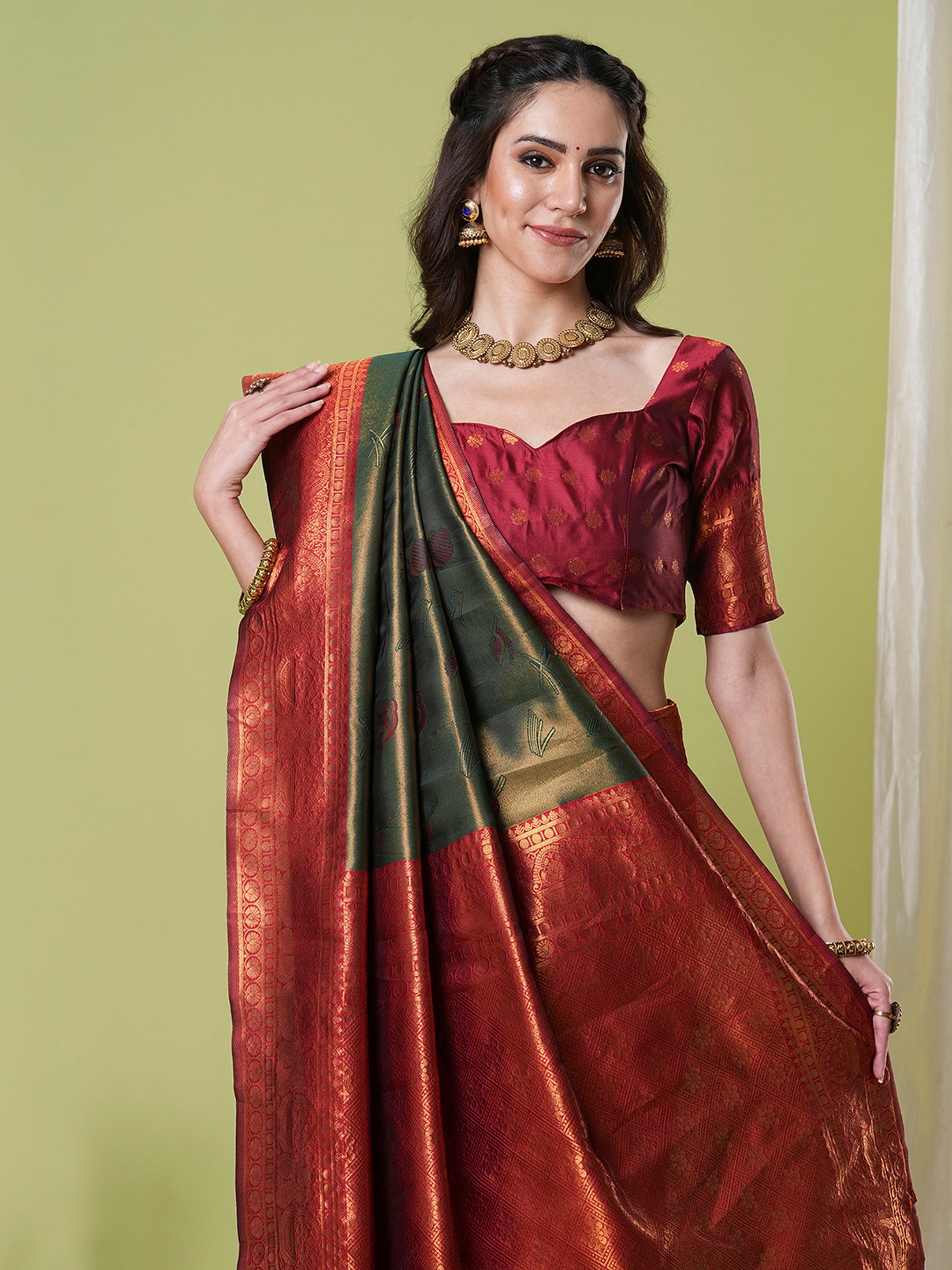 Green Banarasi Silk Saree With Beautiful Jacquard Designer Work