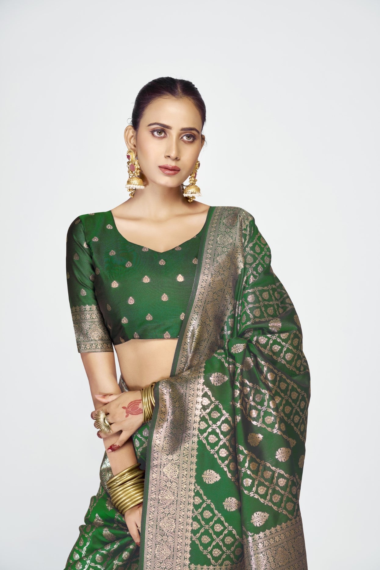 Green Banarasi Silk Saree with Traditional Weaving
