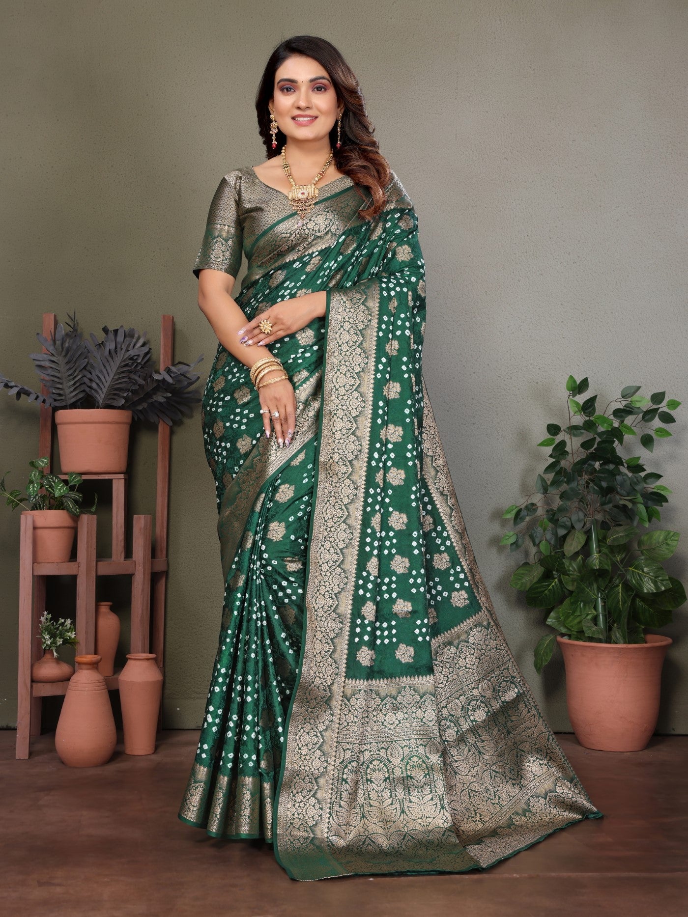Green Bandhej Silk Saree With Premium Zari Weaving
